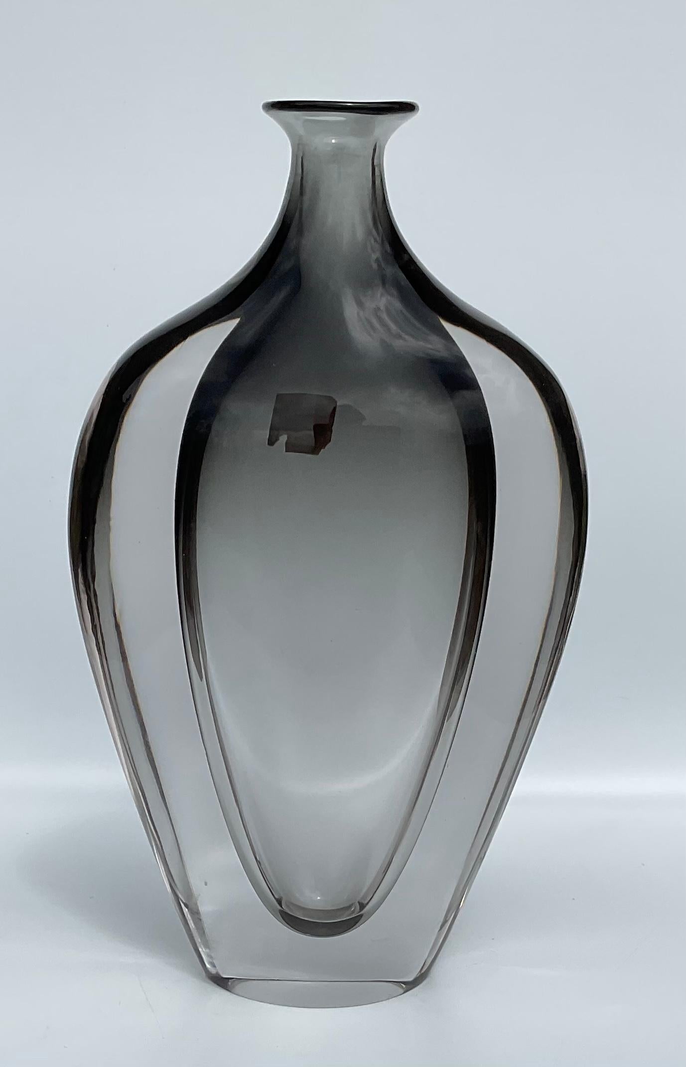 Mid-Century Modern Grand vase Flavio Poli Seguso Vetri D'Arte Attribué Sommerso Verre d'Art Murano en vente