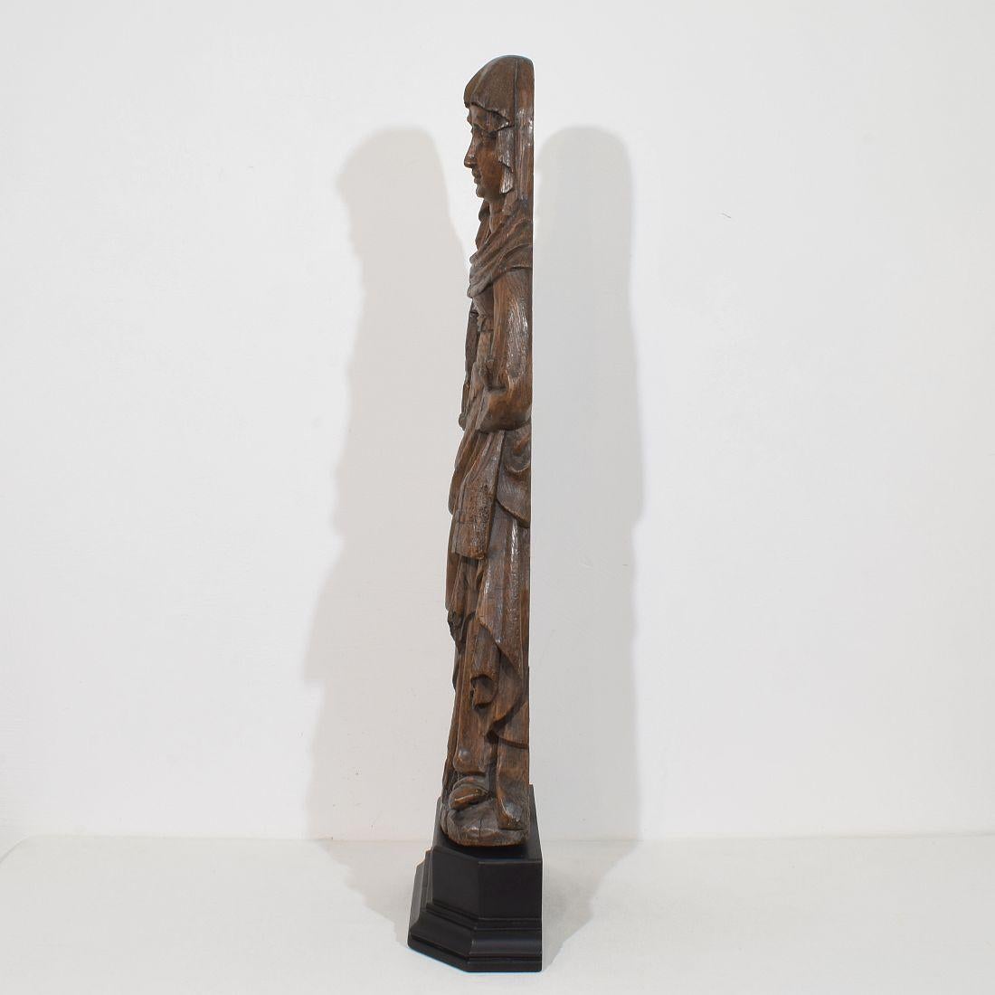 Grande Madone médiévale gothique flamande du XVe/XVIe siècle en chêne sculpté Bon état - En vente à Buisson, FR