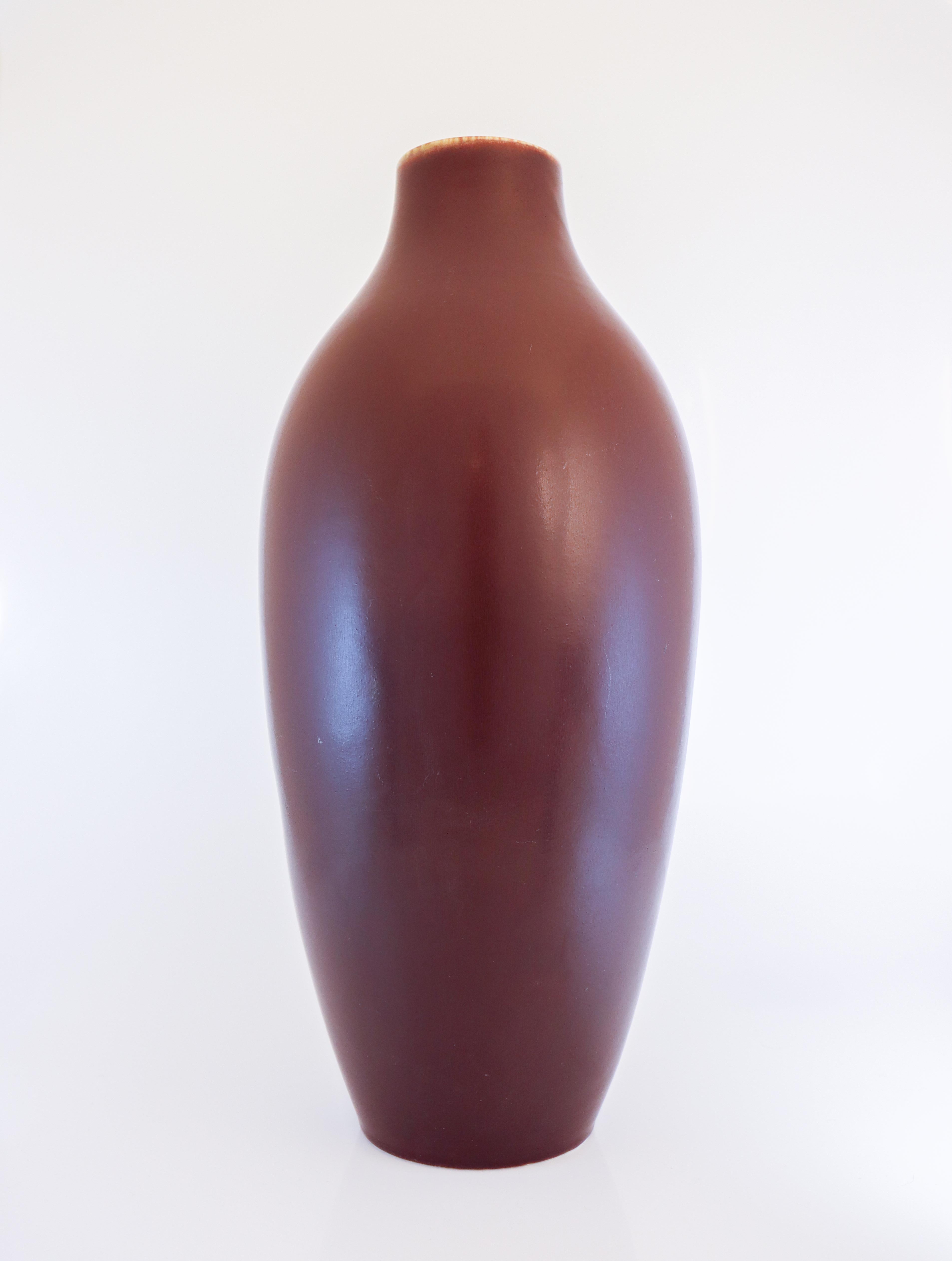 Scandinave moderne Grand vase de sol, Carl-Harry Stålhane, Rörstrand 1950, grès Brown en vente