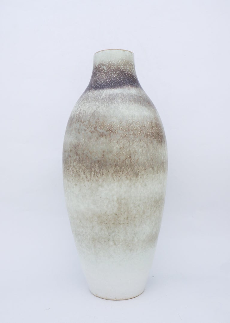 Large Floor Vase, Carl-Harry Stålhane, Rörstrand 1950s, Grey Speckled Stoneware In Good Condition For Sale In Stockholm, SE