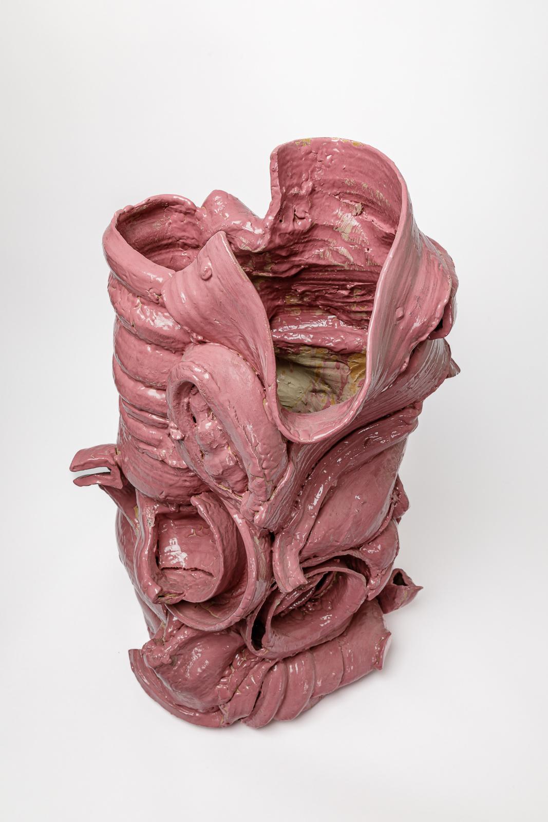 Céramique Grand vase de sol en céramique émaillée rose de Patrick Crulis, 2023.