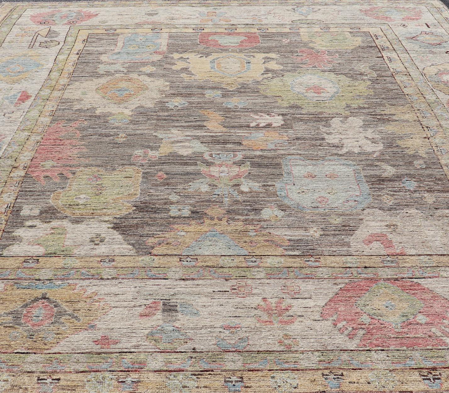 Large Floral Designed Modern Oushak on a Brown-Gray Field and Cream Border  For Sale 7