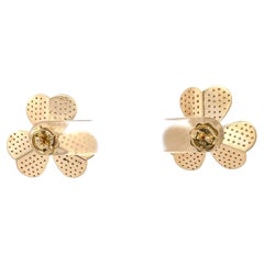 Large Floral Diamond Stud Earrings 2.02 Carats 14 Karat Yellow Gold F VS
