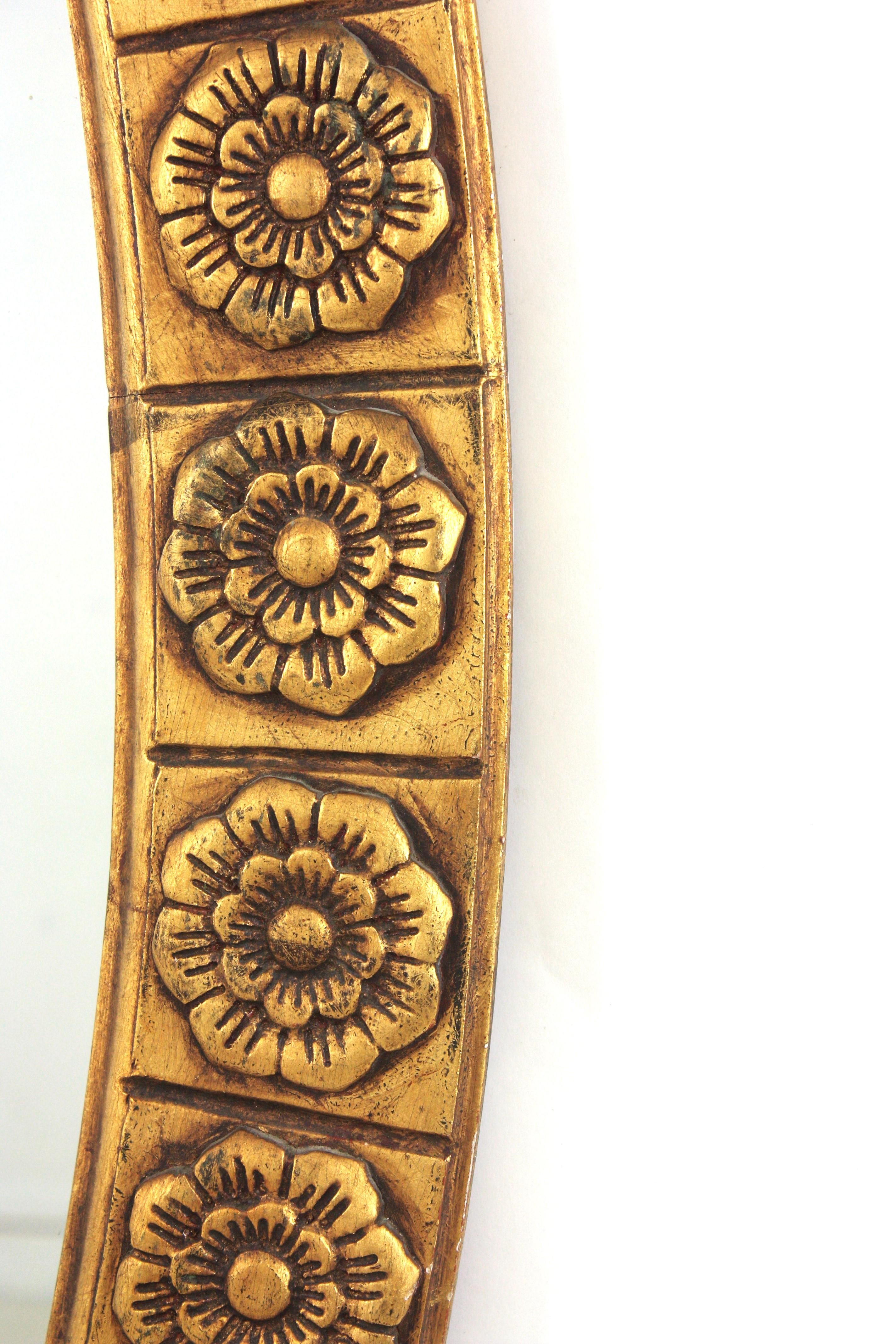 Large Floral Pointed Oval Mirror in Carved Giltwood, Spain 1950s For Sale 5