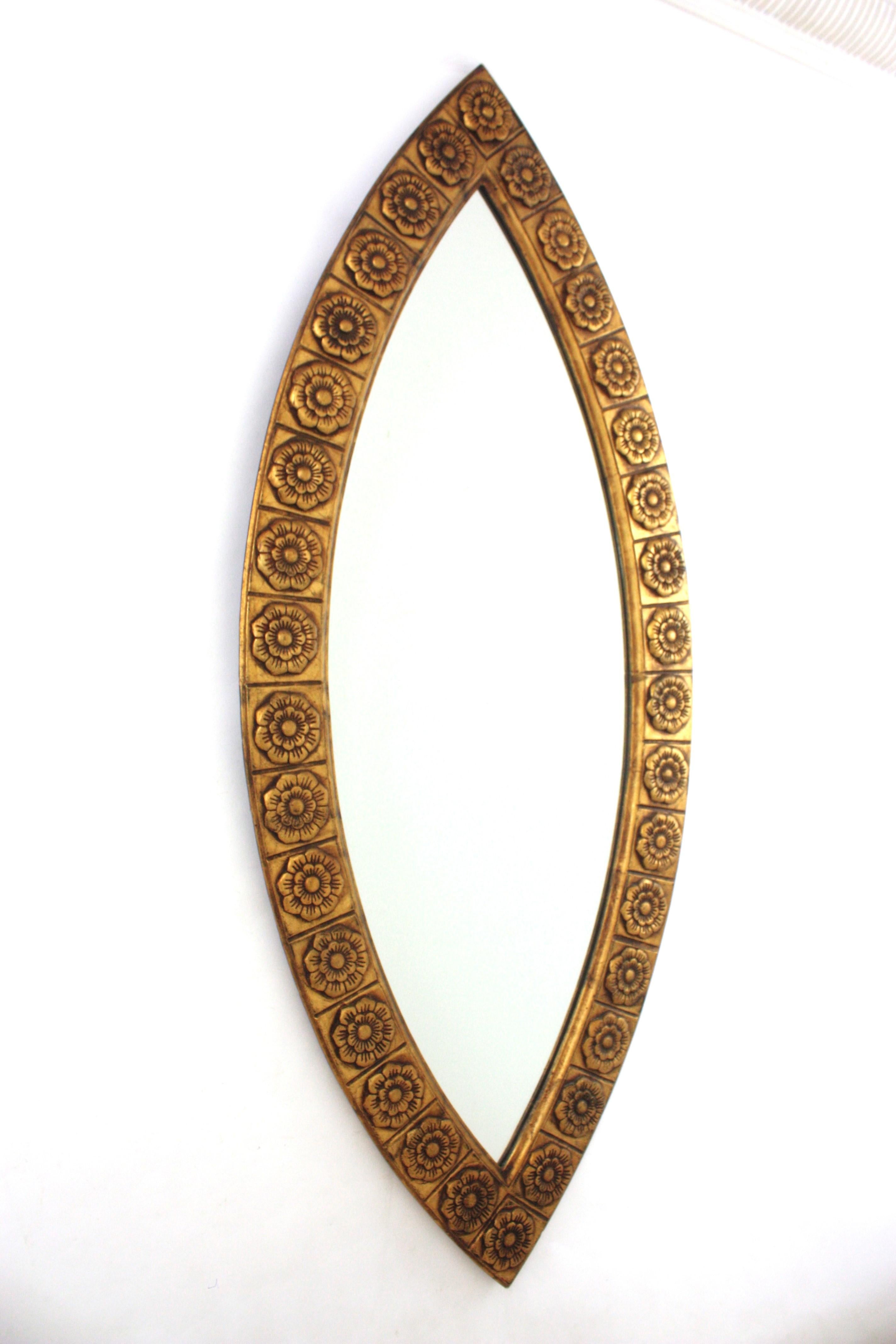 Mid-Century Modern Large Floral Pointed Oval Mirror in Carved Giltwood, Spain 1950s For Sale