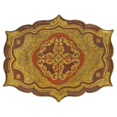 Grande vassoio da portata Florentine anni '50 in Wood inciso e lacca colorata