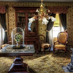 Large Florentine Baroque Style Polychrome Wood 6 Light Chandelier Italy, 1980s