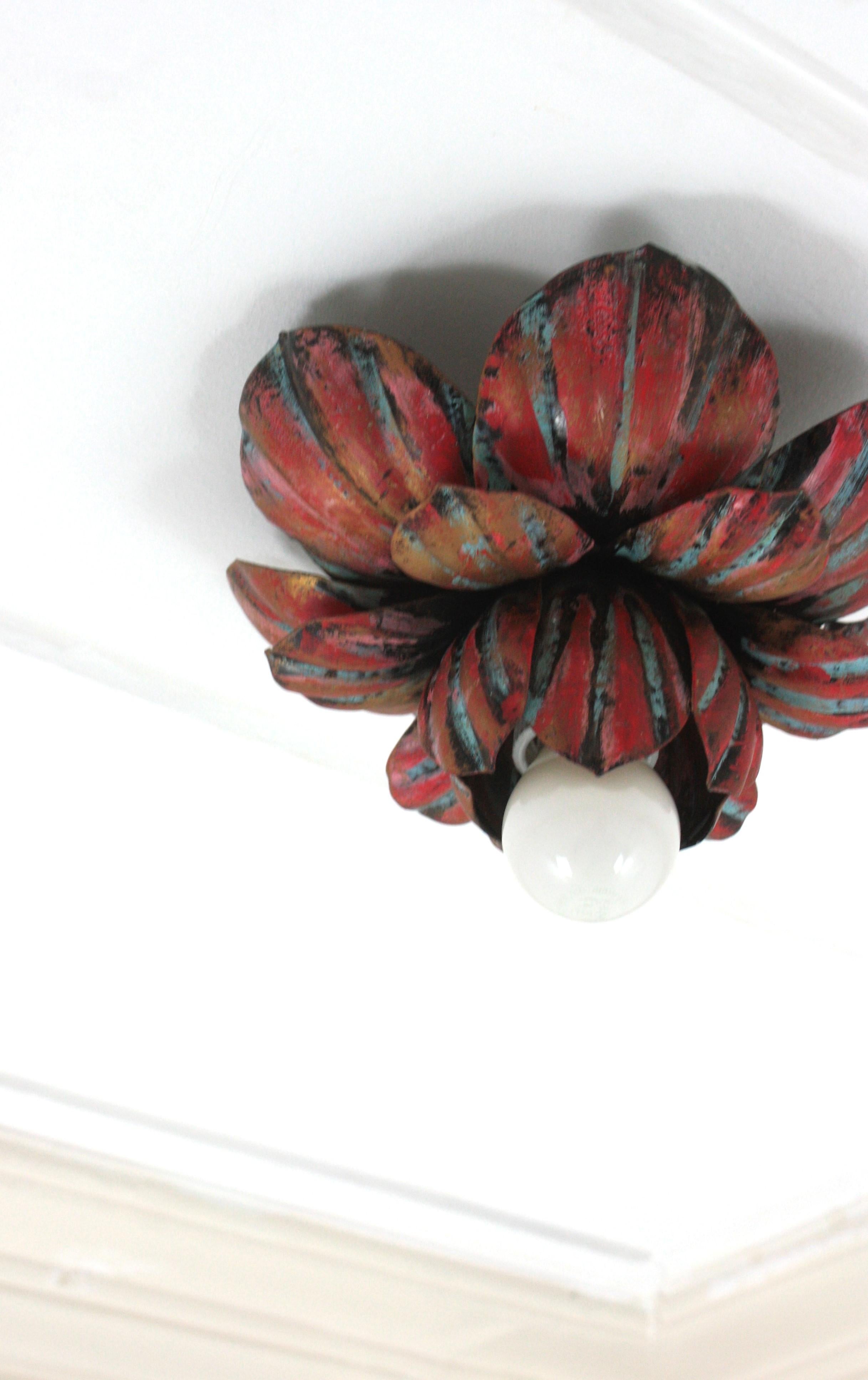 Grande applique à bourgeons de fleurs en fer polychromé en vente 5
