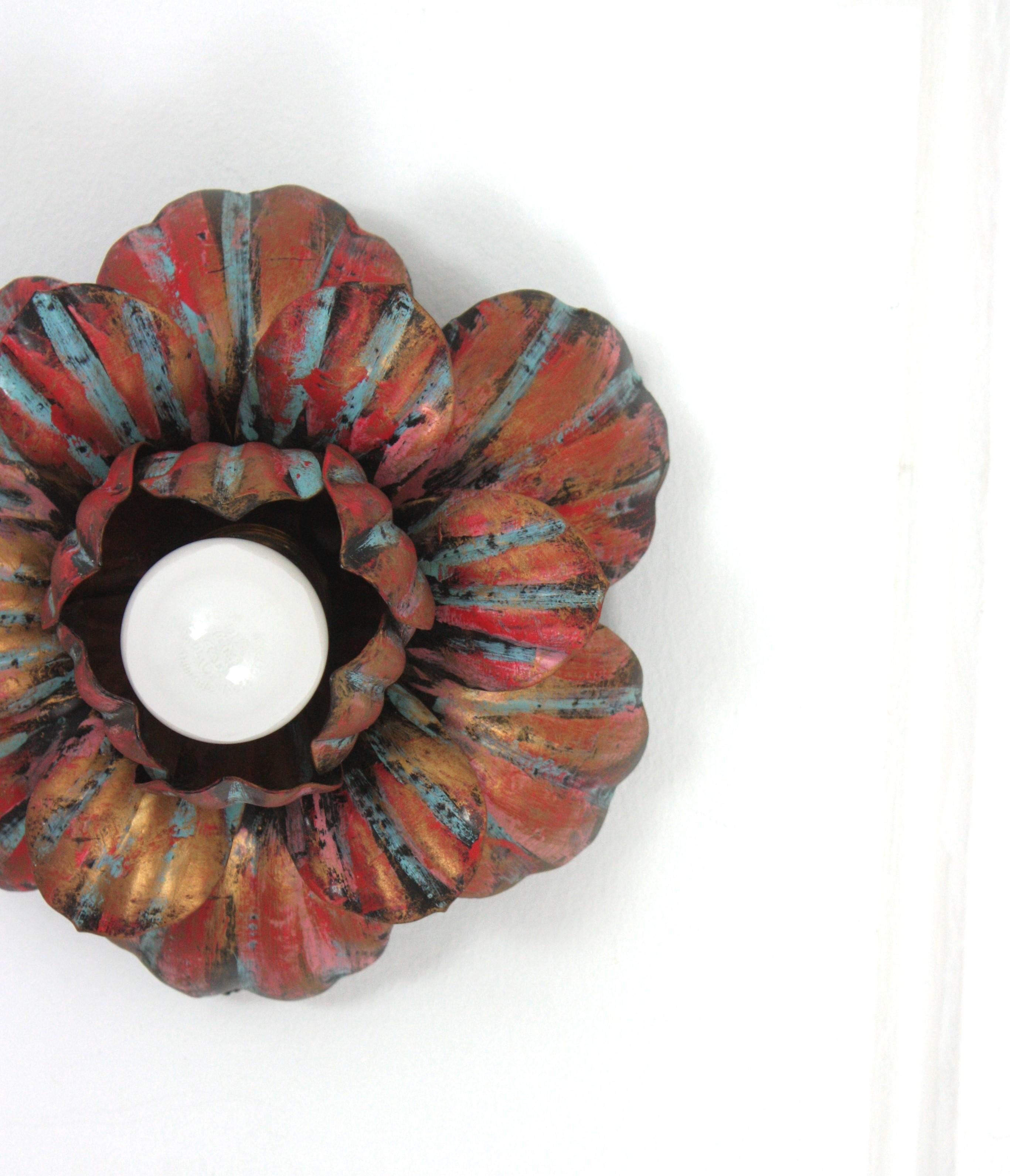 Grande applique à bourgeons de fleurs en fer polychromé en vente 7