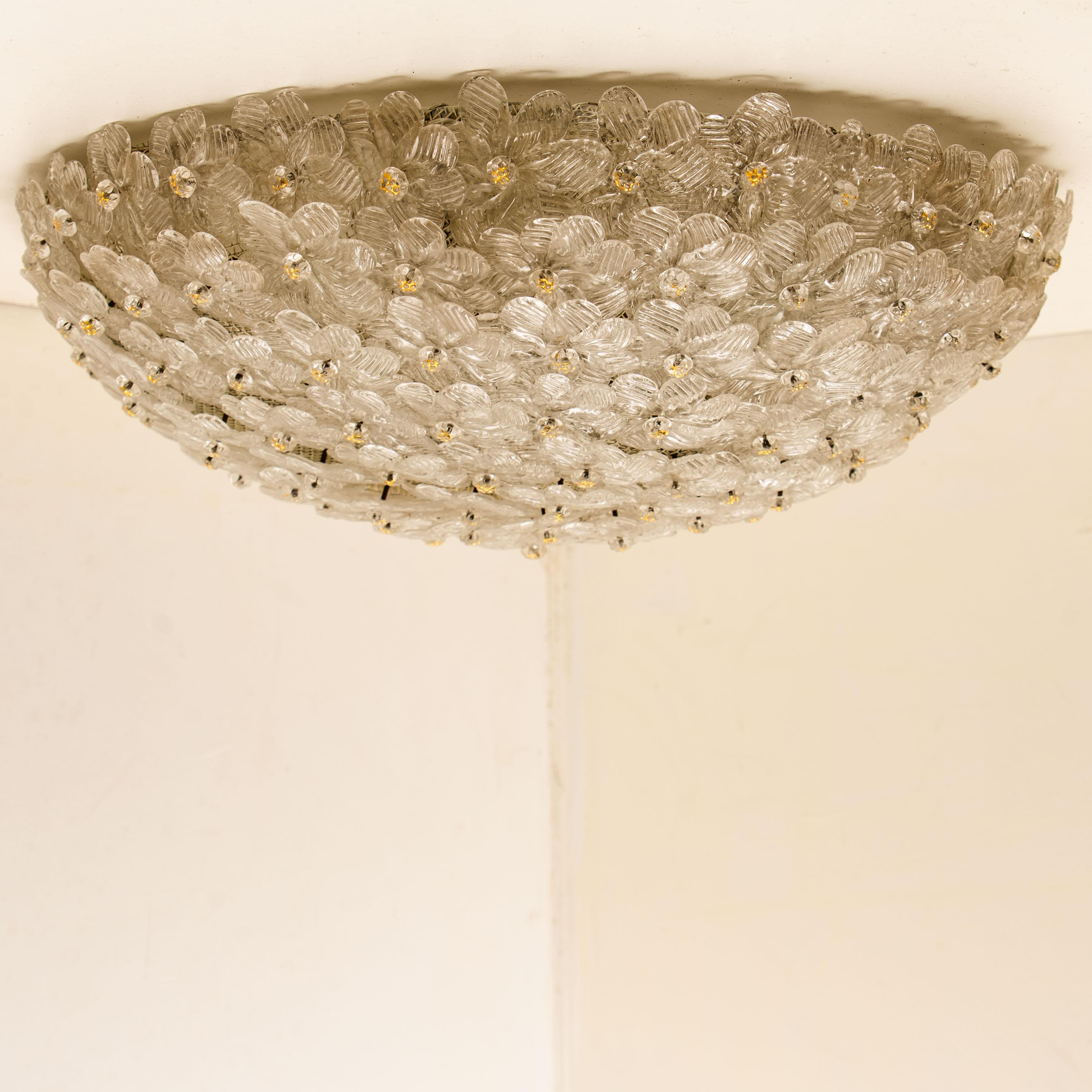 Large Flower Light Fixture or Flushmount by Barovier & Toso, Murano, 1990s 3