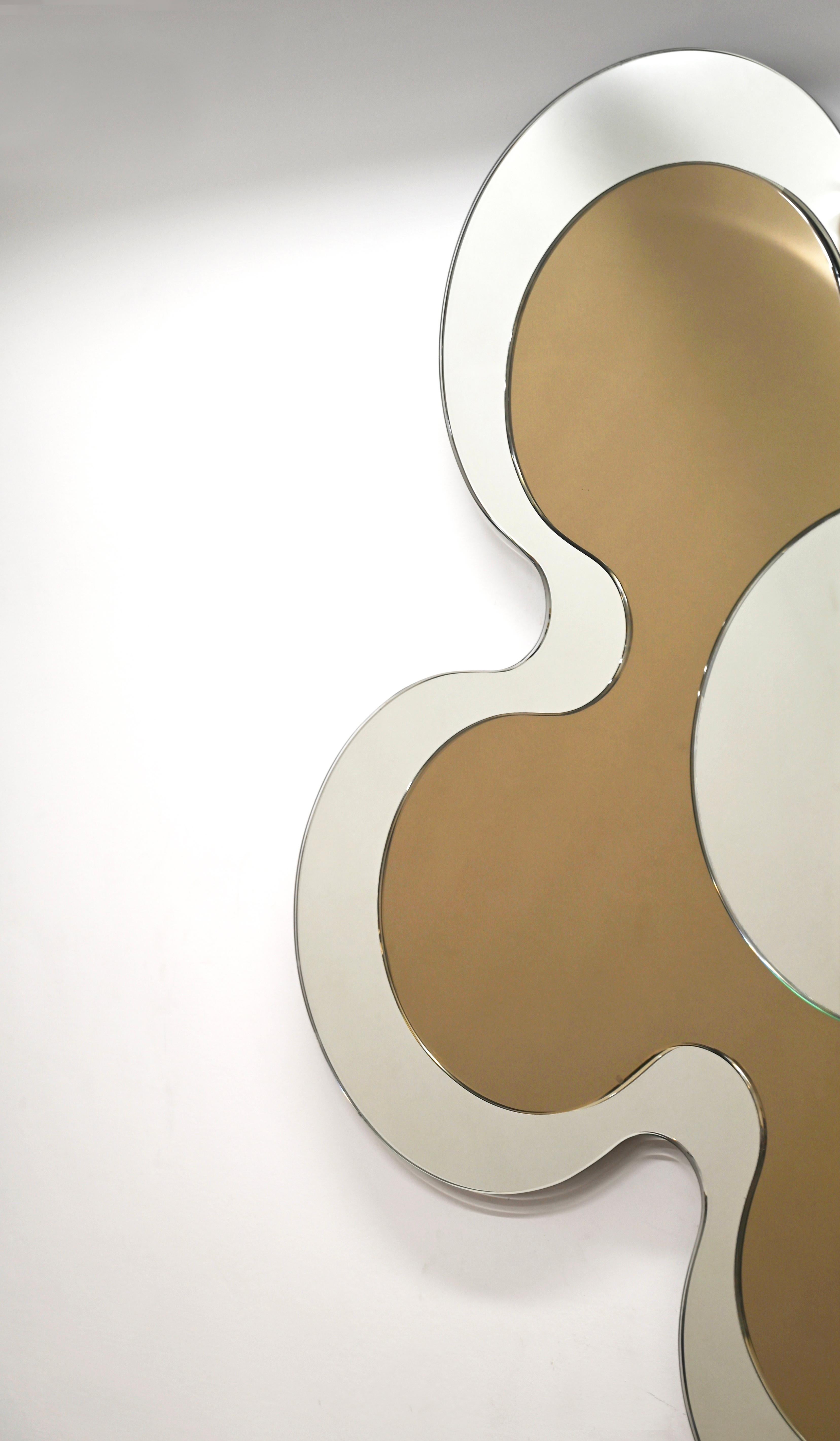 Fin du 20e siècle Grand miroir à fleurs par Crystal Art, miroir triple couleur bronze, Italie, années 1970 en vente