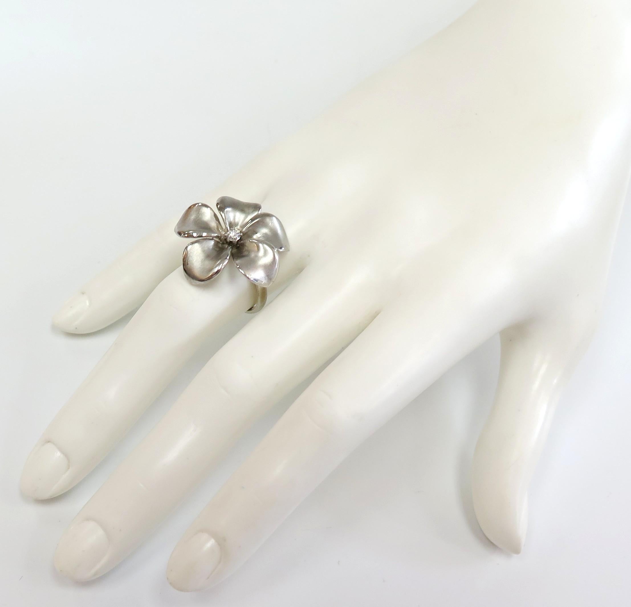 Round Cut Large Flower Ring with Center Diamond / 14 Karat White Gold