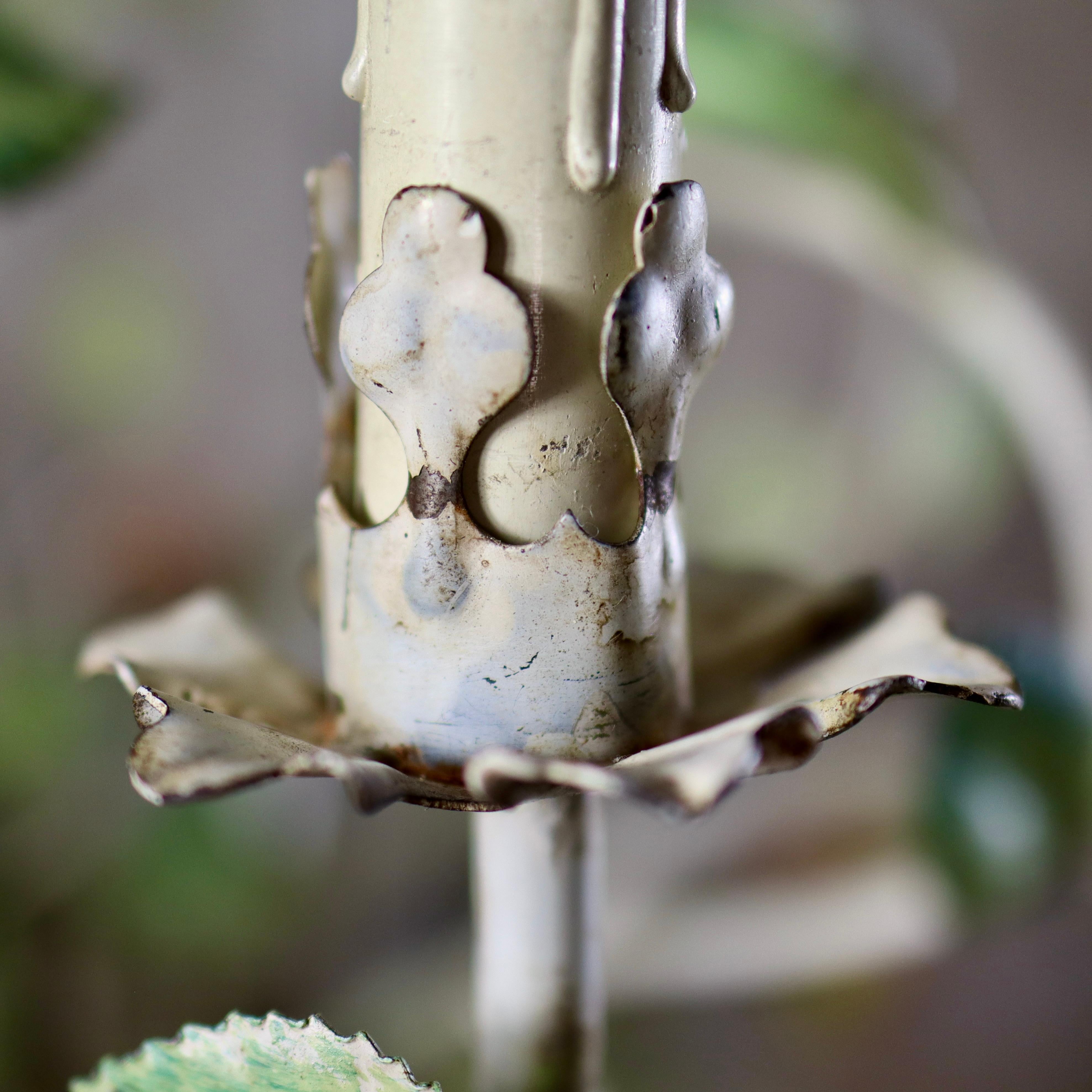 Large flowers and leaves toleware chandelier from the 1940s, Italy 6