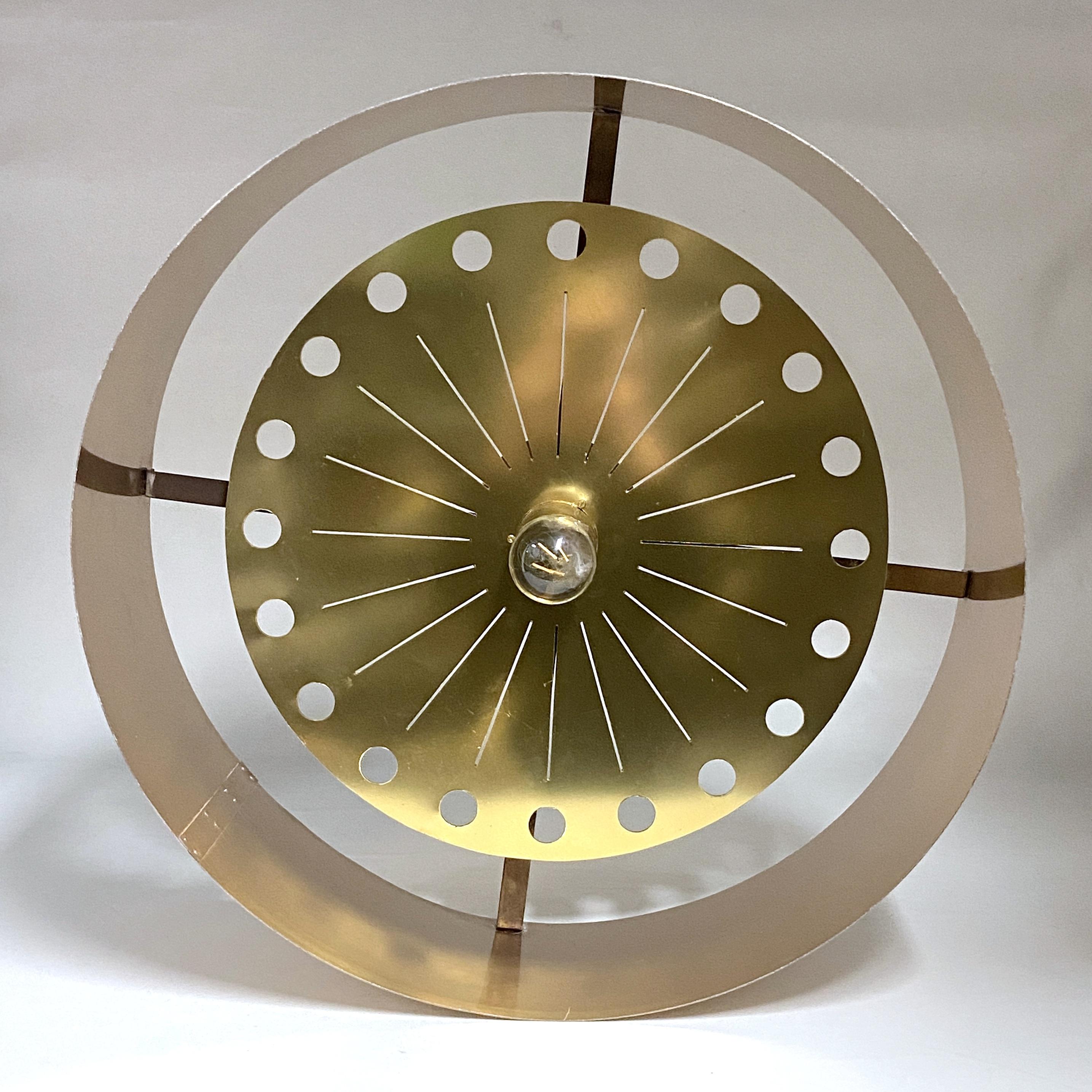 Mid-Century moderno Lampada ad incasso grande in ottone e rame come un fiore in vendita