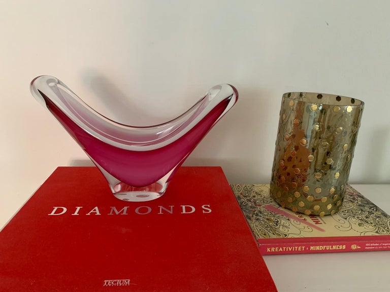 Large Flygfors Bubble Gum Glass Center Piece For Sale at 1stDibs