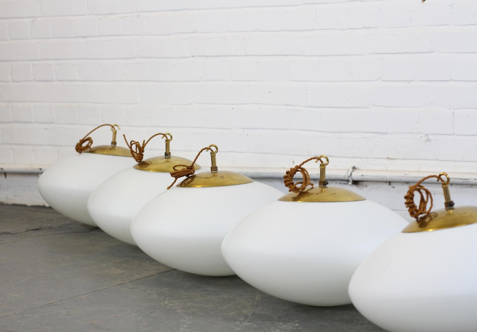 Large Flying Saucer Midcentury Opaline Lights In Good Condition In Gloucester, GB