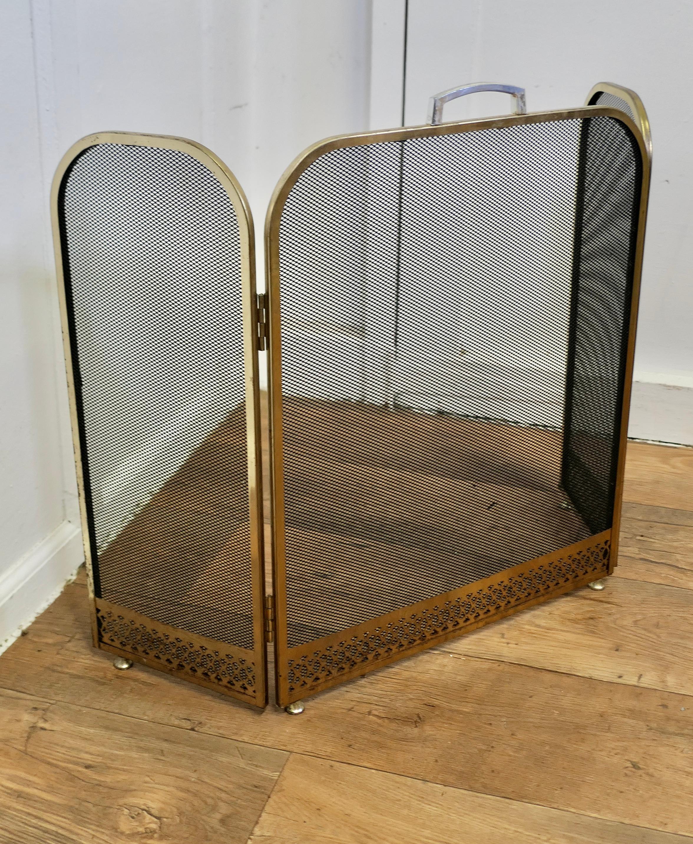 20th Century Large Folding Brass Fire Guard     For Sale