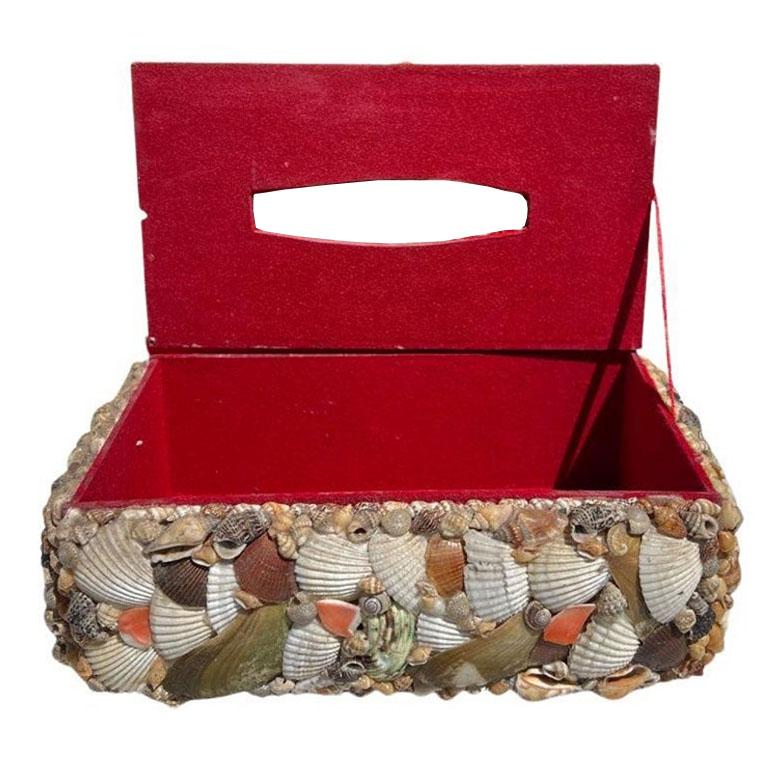 Funda grande para pañuelos o Kleenex con incrustaciones de conchas marinas de arte popular Estadounidense en venta
