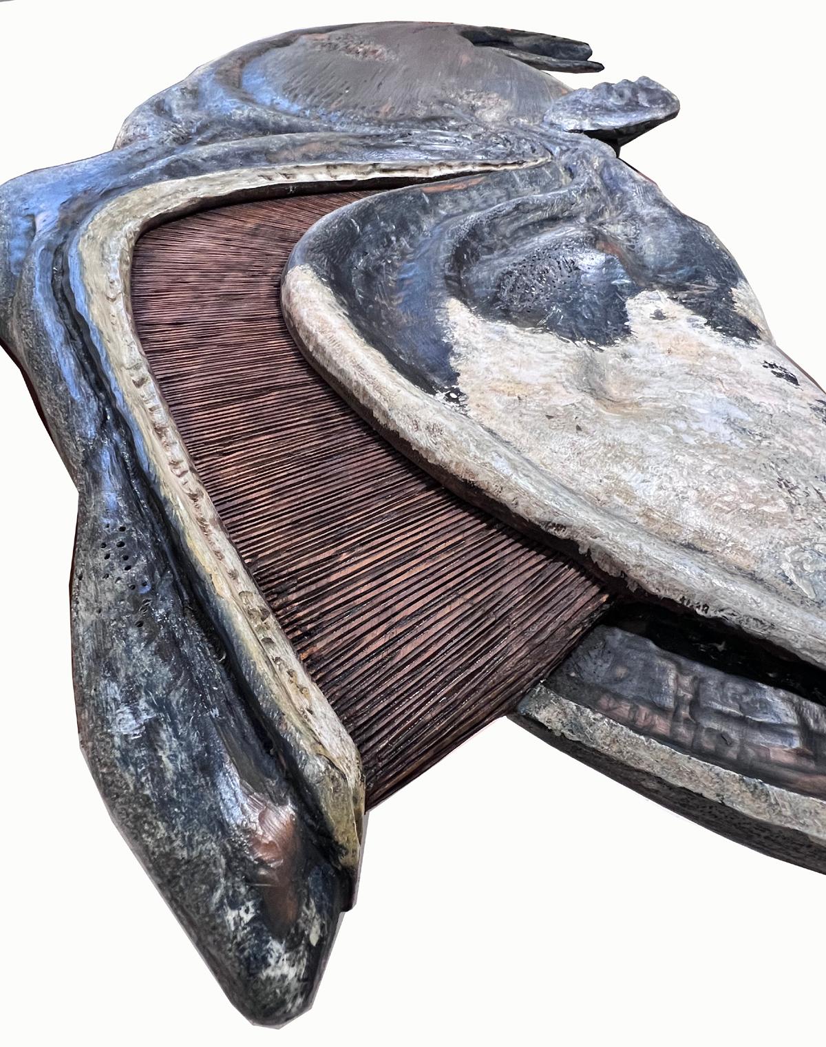 Sculpté à la main Grande sculpture de baleine d'art populaire en vente