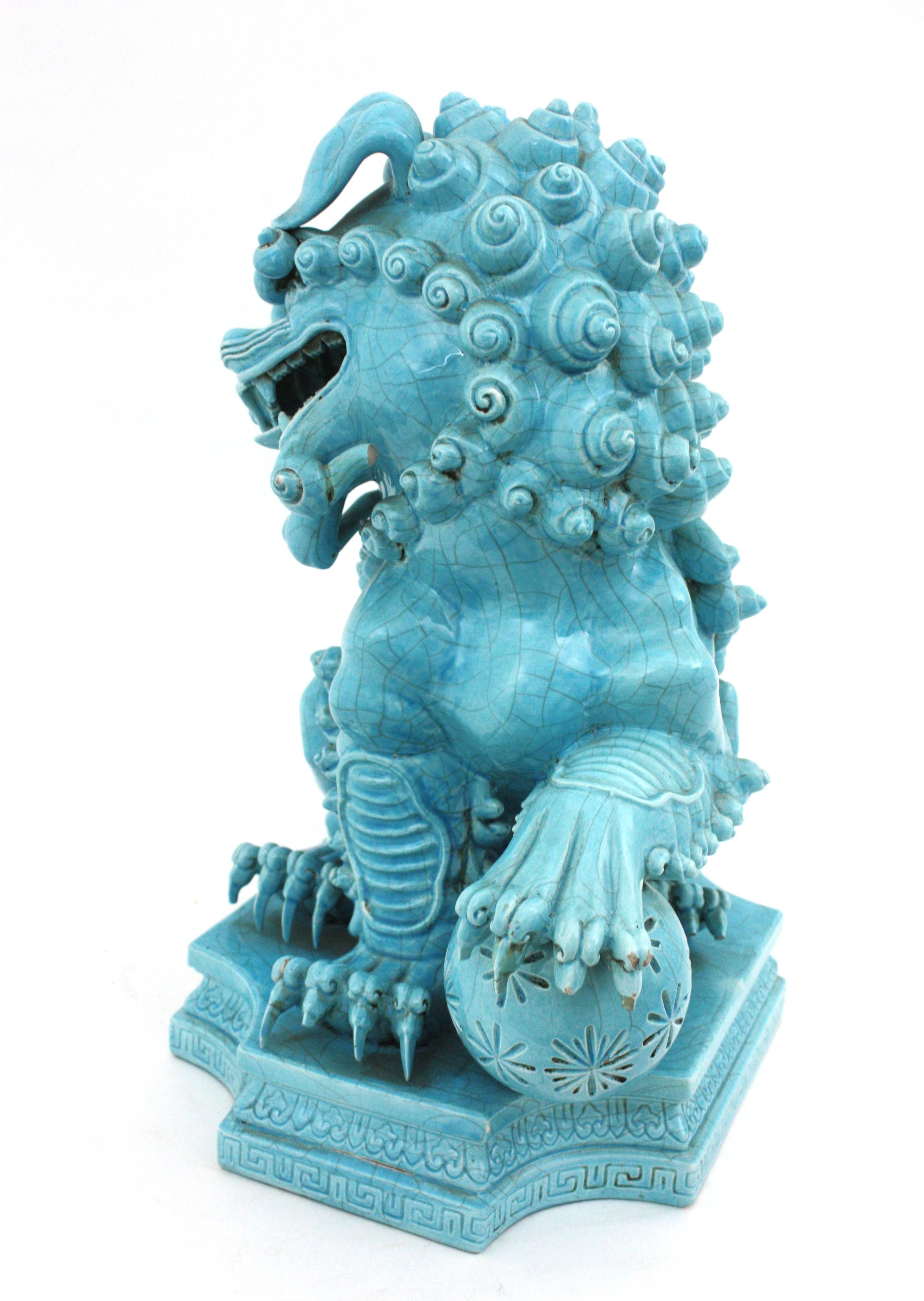 Large Foo Dog Guardian Lion Blue Porcelain Sculpture In Good Condition For Sale In Barcelona, ES