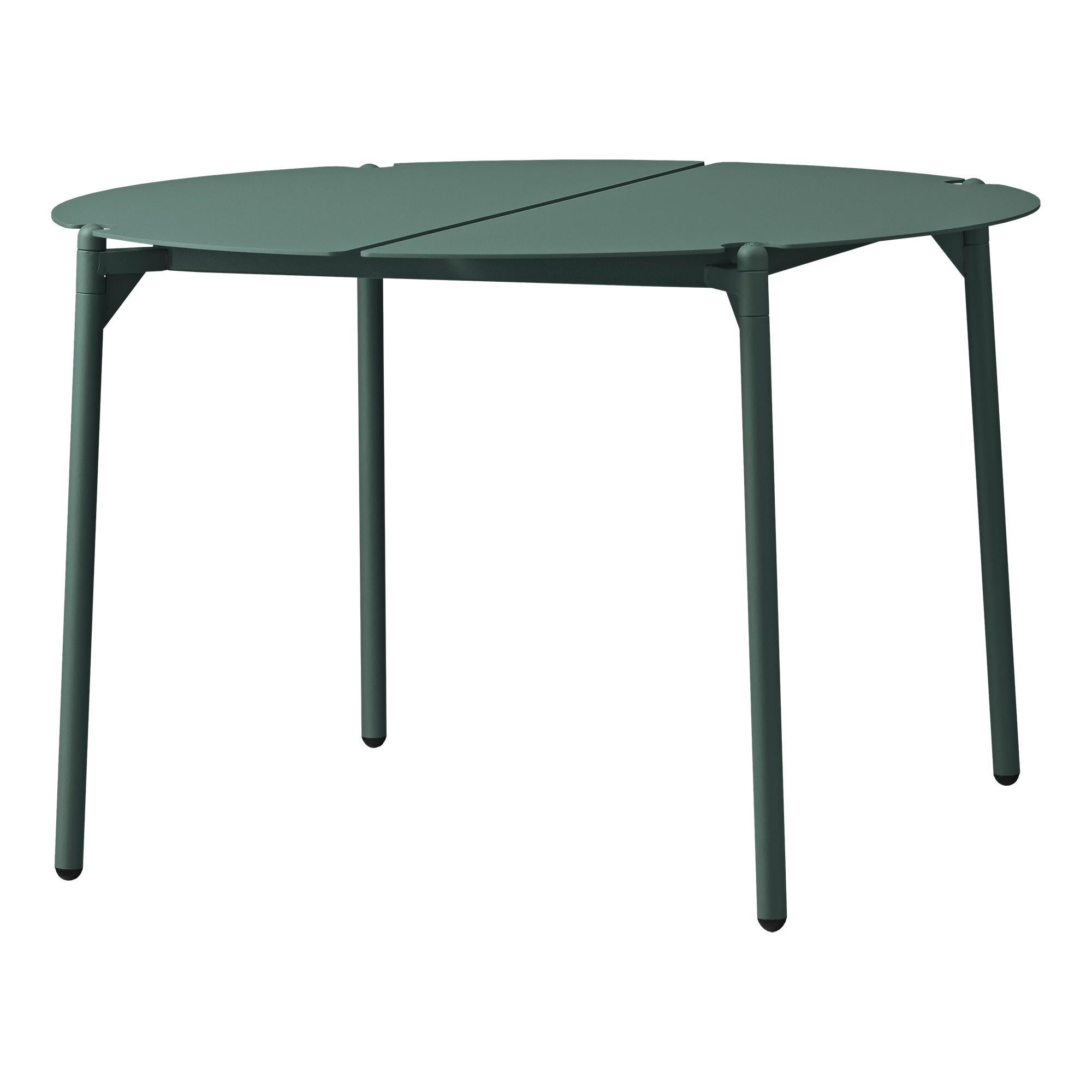Large Forest Minimalist lounge table
Dimensions: Diameter 70 x H 45 cm 
Materials: Steel w. Matte Powder Coating & Aluminum w. Matte Powder Coating.
Available in colors: Taupe, Bordeaux, Forest, Ginger Bread, Black and, Black and Gold.

Place