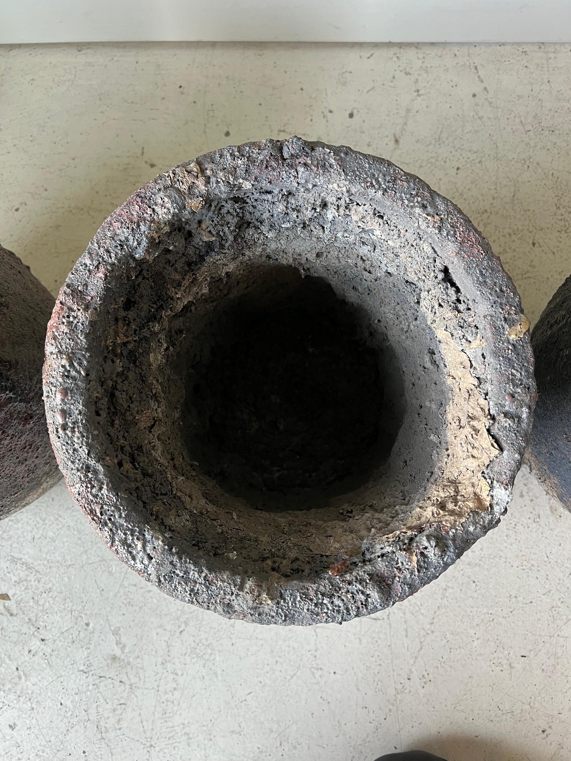 Large Foundry Crucible Planter '15 Available' In Good Condition For Sale In Salt Lake City, UT