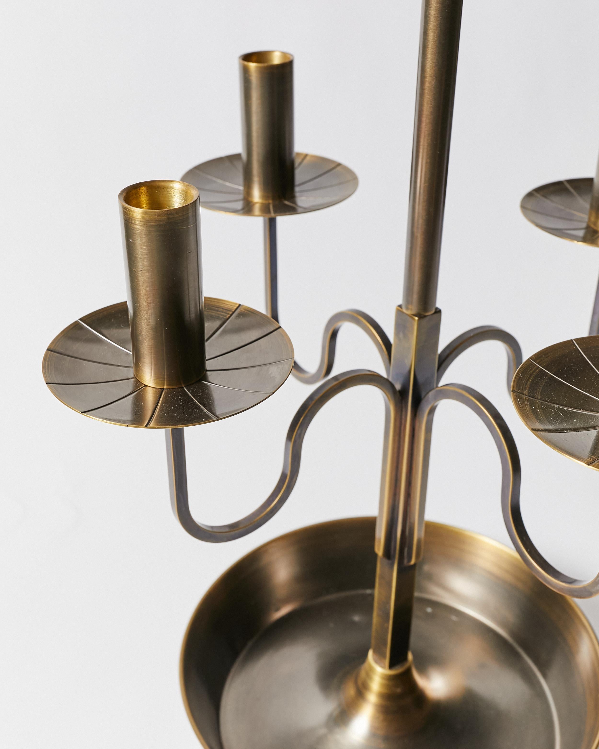 Mid-Century Modern Grand candélabre à quatre bras de Tommi Parzinger en vente