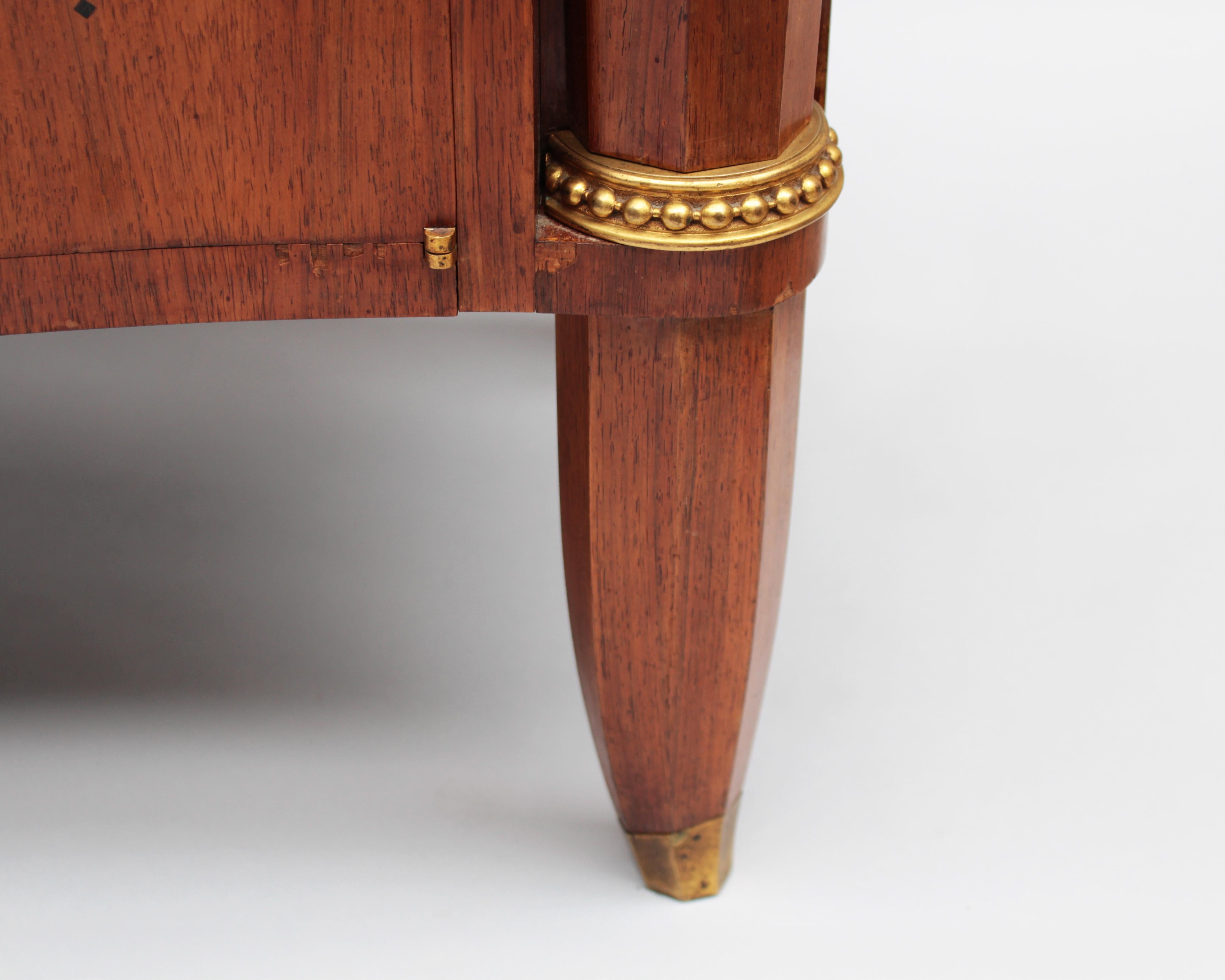 Gran cómoda de cuatro puertas de Jules Leleu, marquetería de Messager, hacia 1948 en venta 8