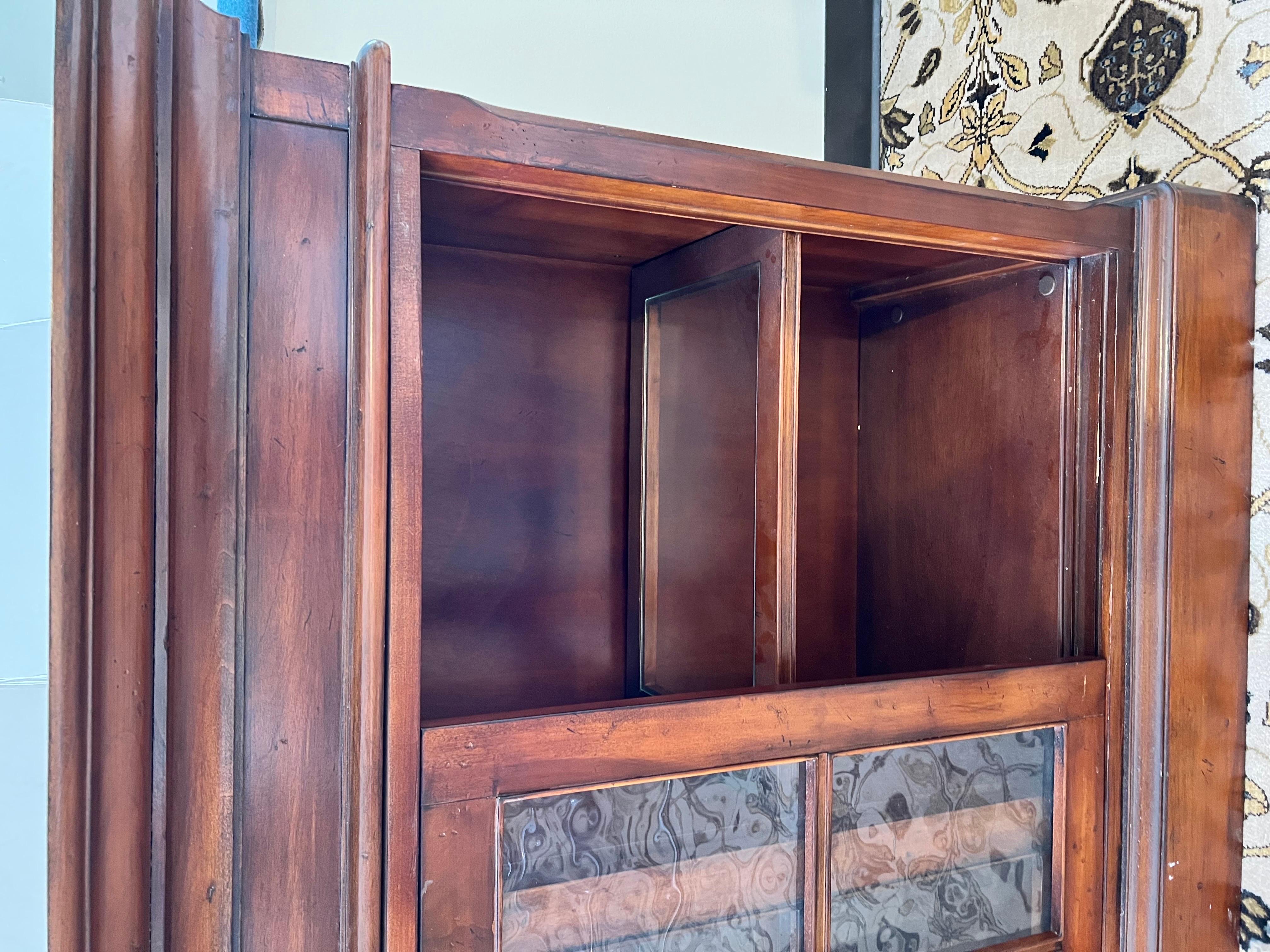 Large Four Door Entertainment Console Bookcase Credenza Cabinet In Good Condition In West Hartford, CT