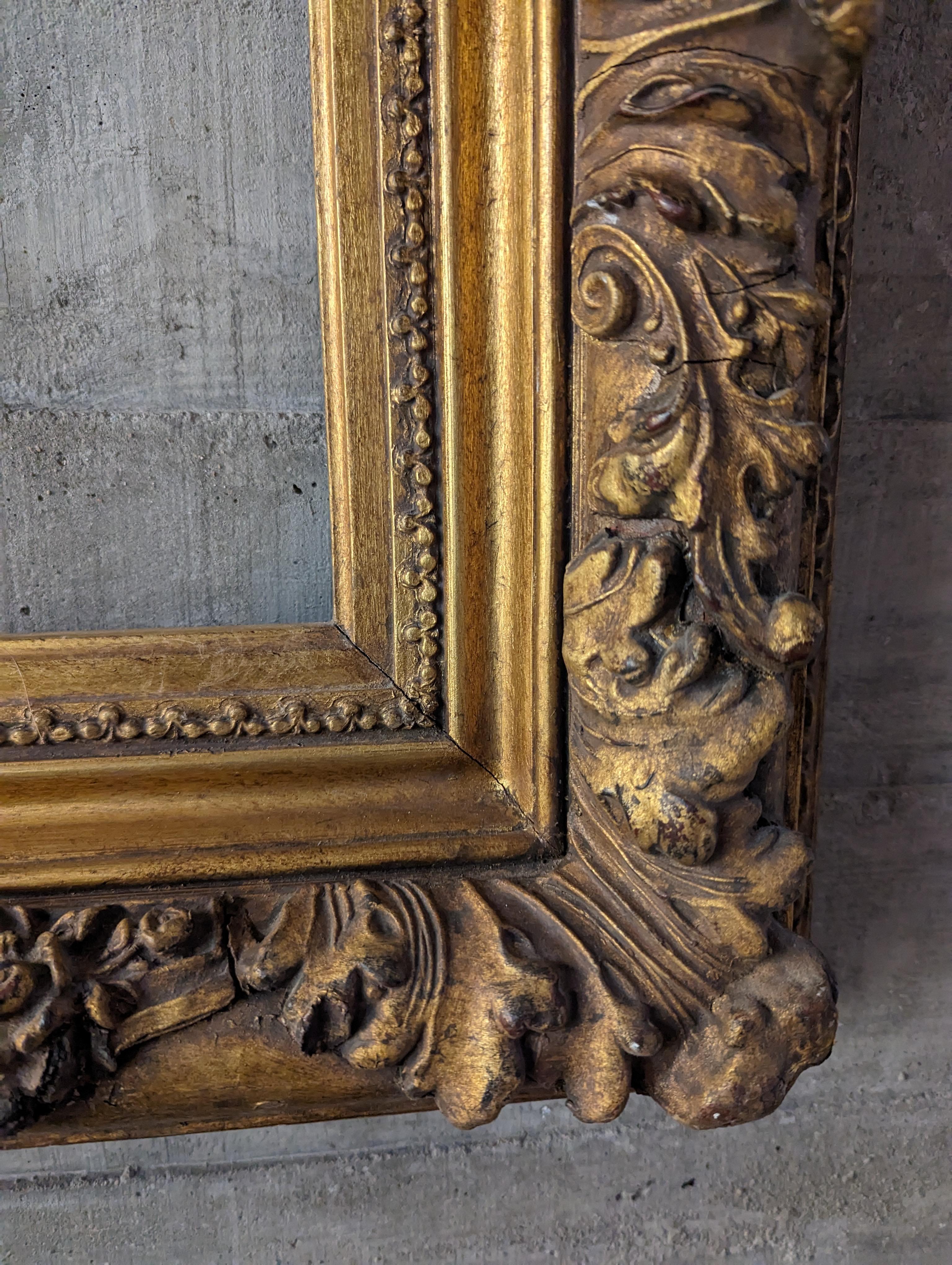 Large Frame with Floral Motifs and Acanthus For Sale 4