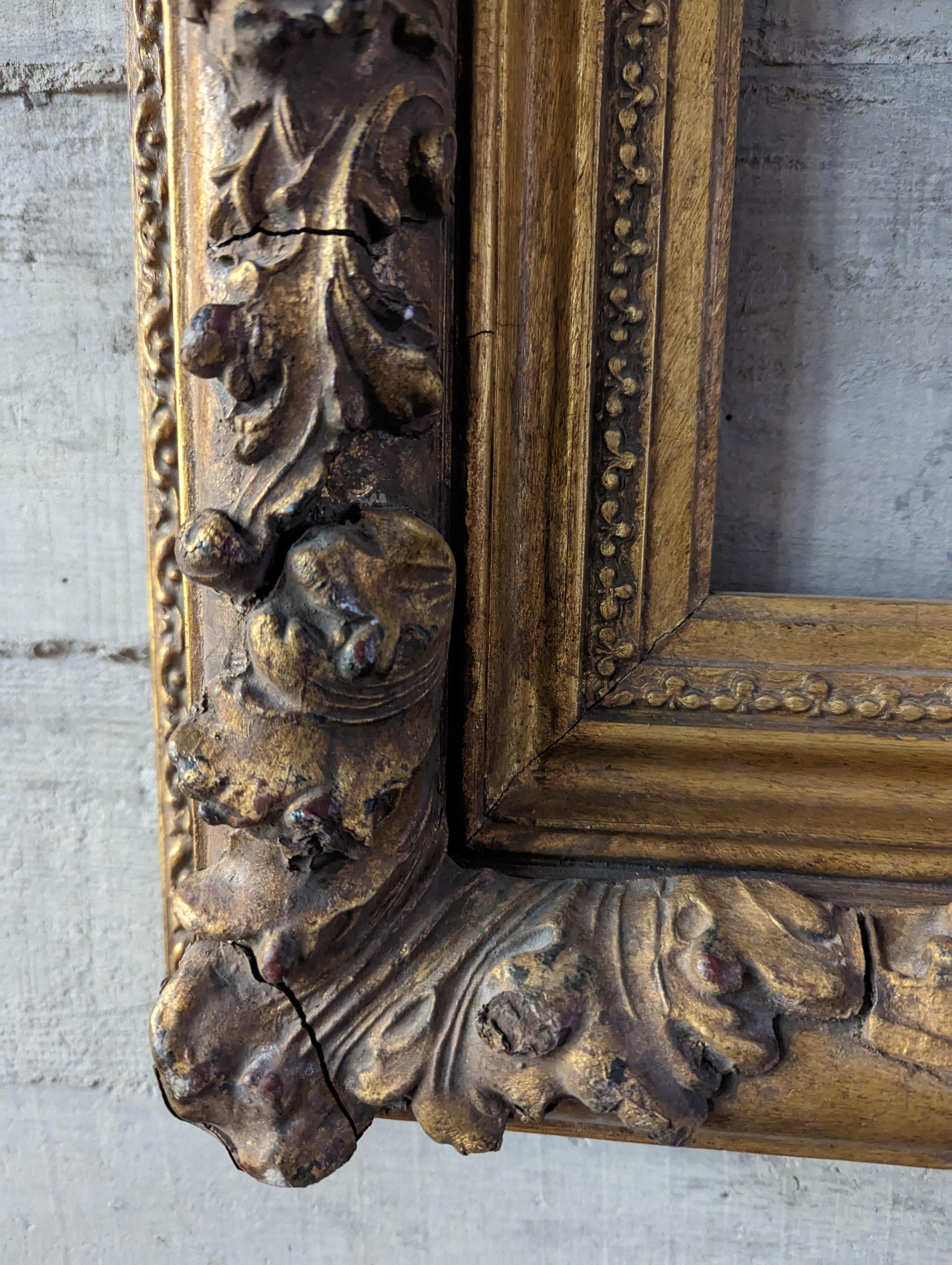 Large Frame with Floral Motifs and Acanthus For Sale 2