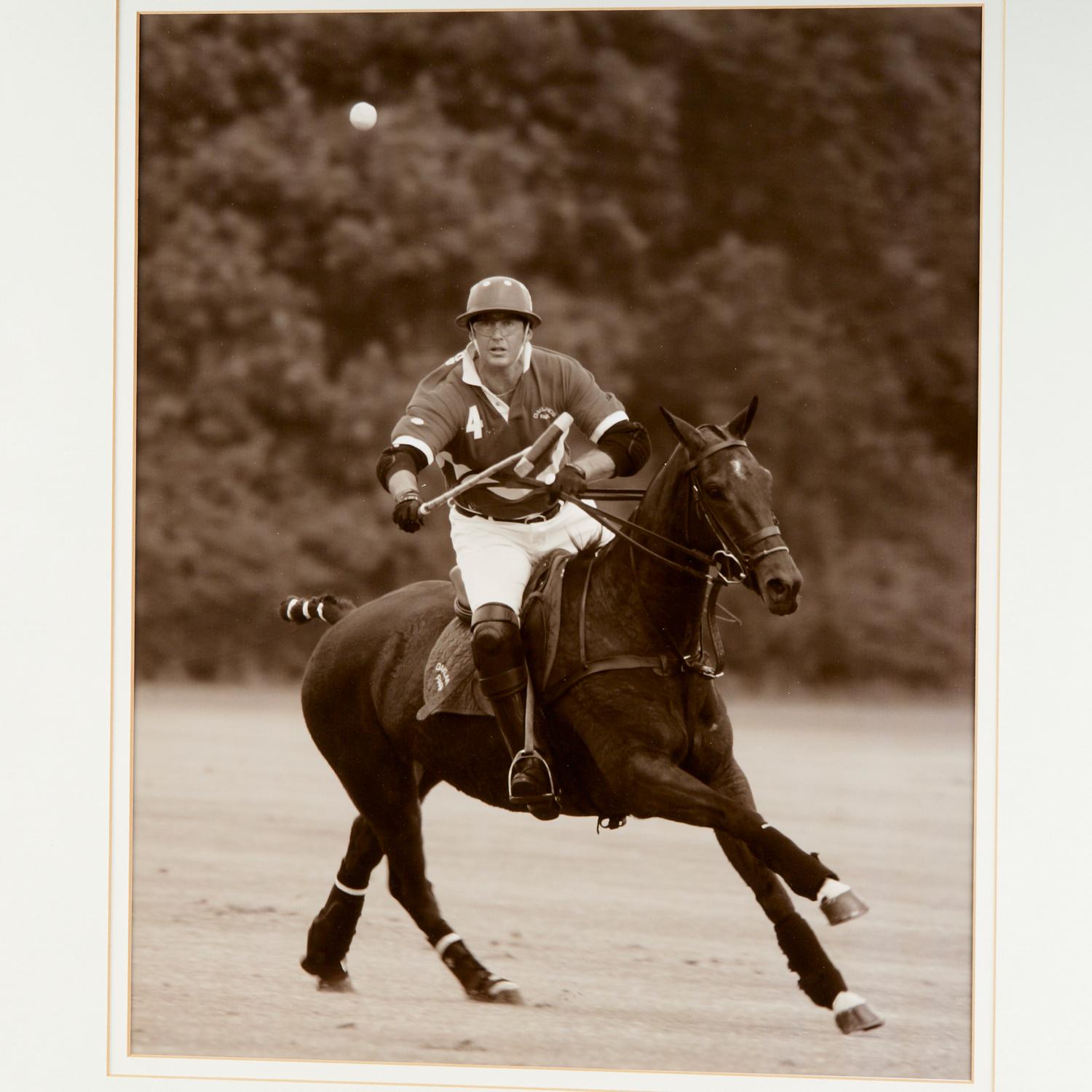 Sconosciuto Stampe fotografiche d'azione in bianco e nero di grandi dimensioni con cornice della World Polo League in vendita