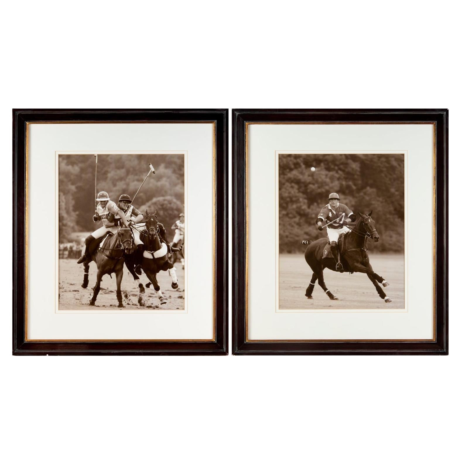 Grands tirages photographiques d'action en noir et blanc encadrés de la ligue mondiale de polo