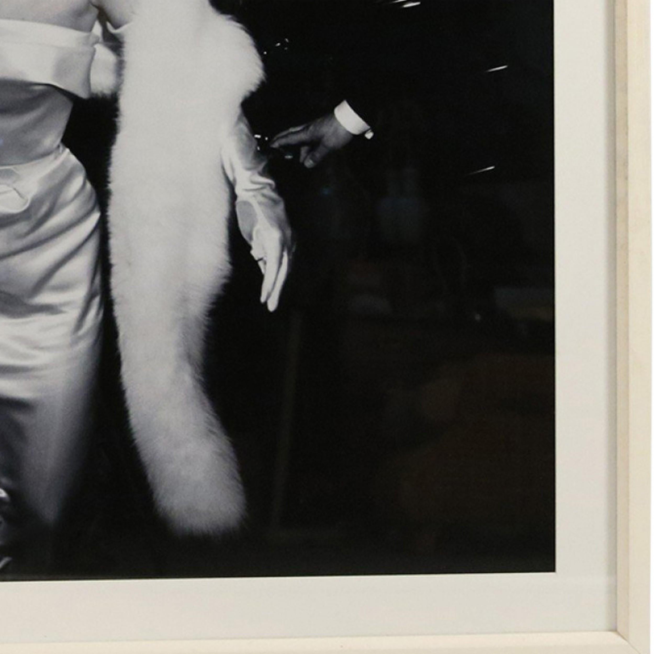 Große gerahmte Schwarz-Weiß-Fotografie von Marilyn Monroe (Unbekannt) im Angebot