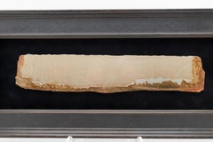 Gran ejemplar enmarcado de "mármol de paisaje" o "mármol de ruina" italiano Pietra Paesina