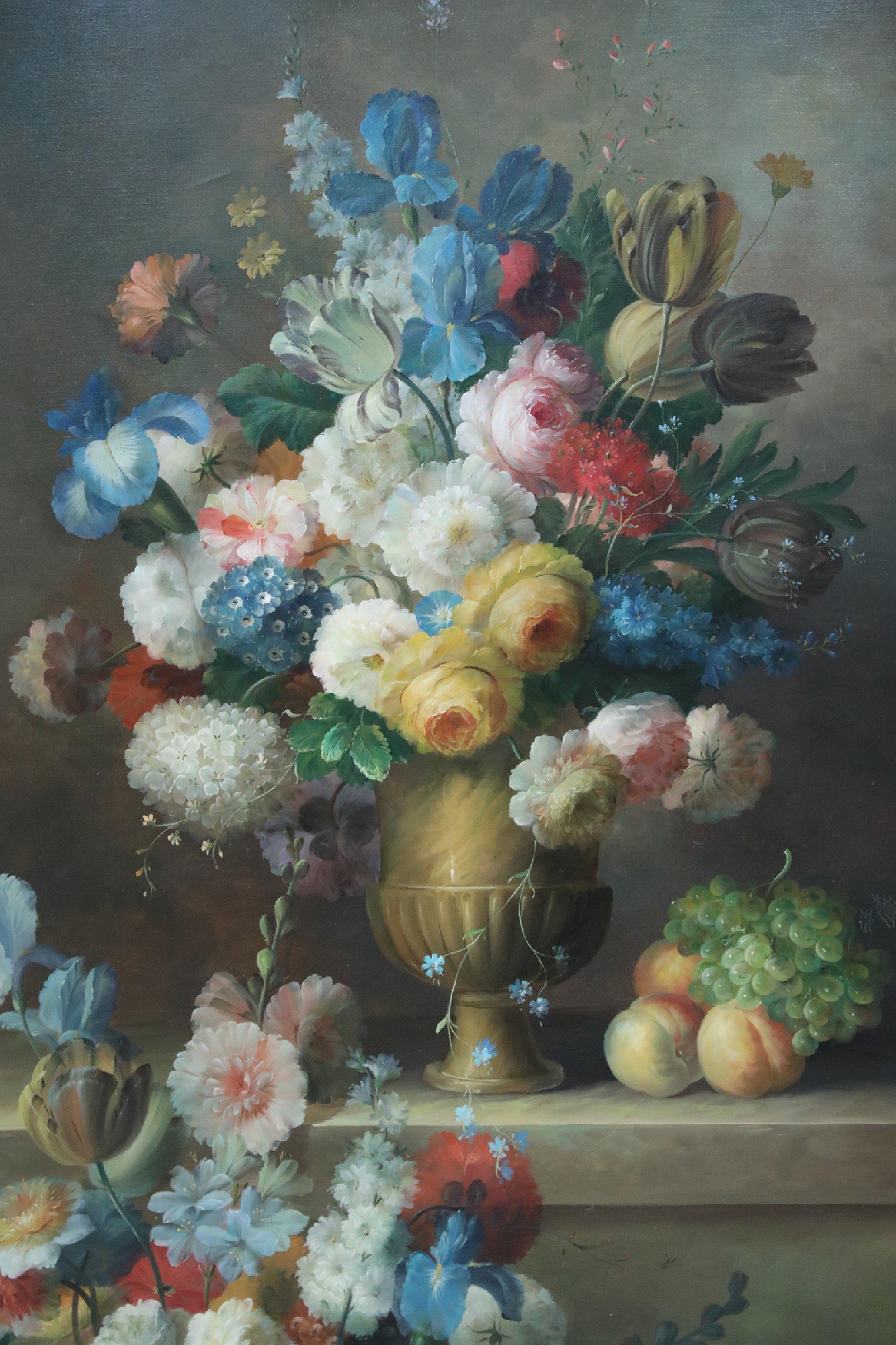 Grande peinture à l'huile encadrée d'une nature morte encadrée représentant une urne de fleurs et de fruits sur un jardin en vente 7