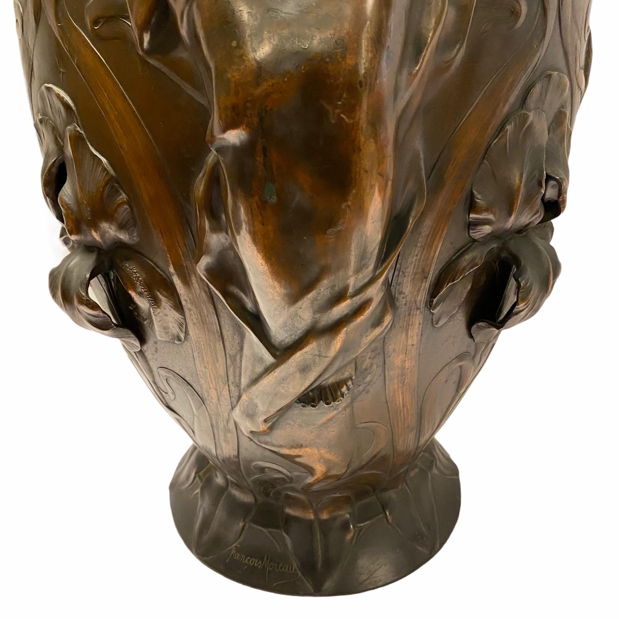 Gran jarrón de metal Art Nouveau François Moreau Metal en venta