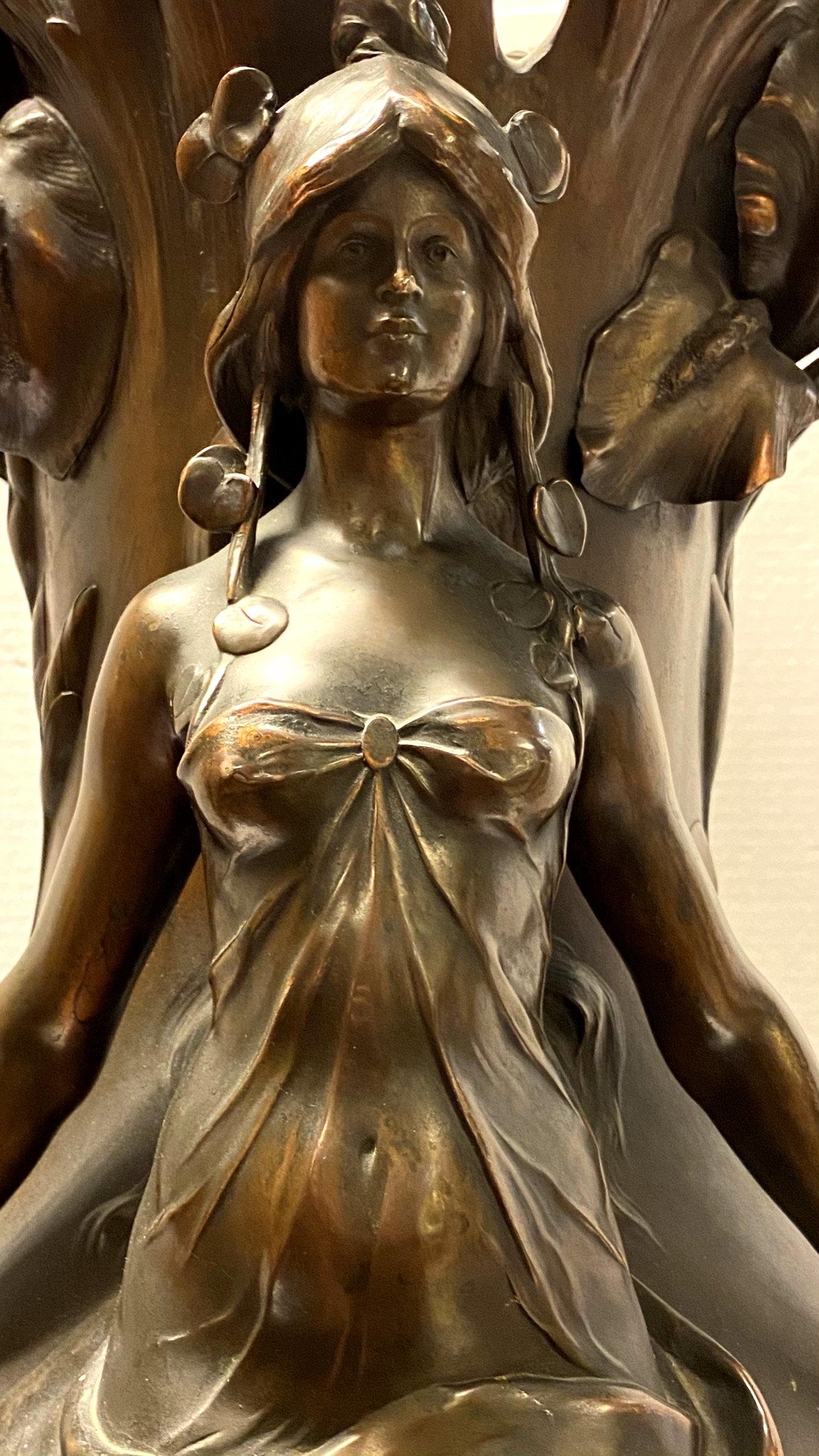 Gran jarrón de metal Art Nouveau François Moreau en venta 1