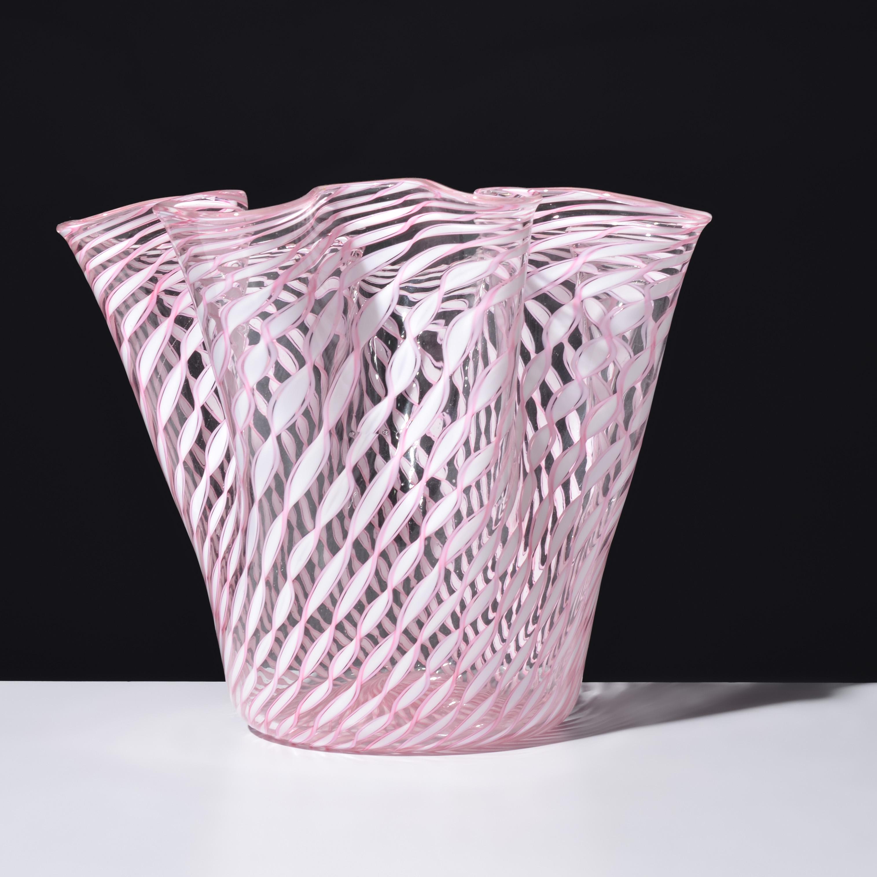 Vaso a fazzoletto grande Fratelli Toso FAZZOLETTO, Leslie Collections In condizioni buone in vendita a Lake Worth Beach, FL