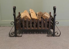 Large Free Standing Fire Basket, Iron Fire Grate The grate is made in cast iron