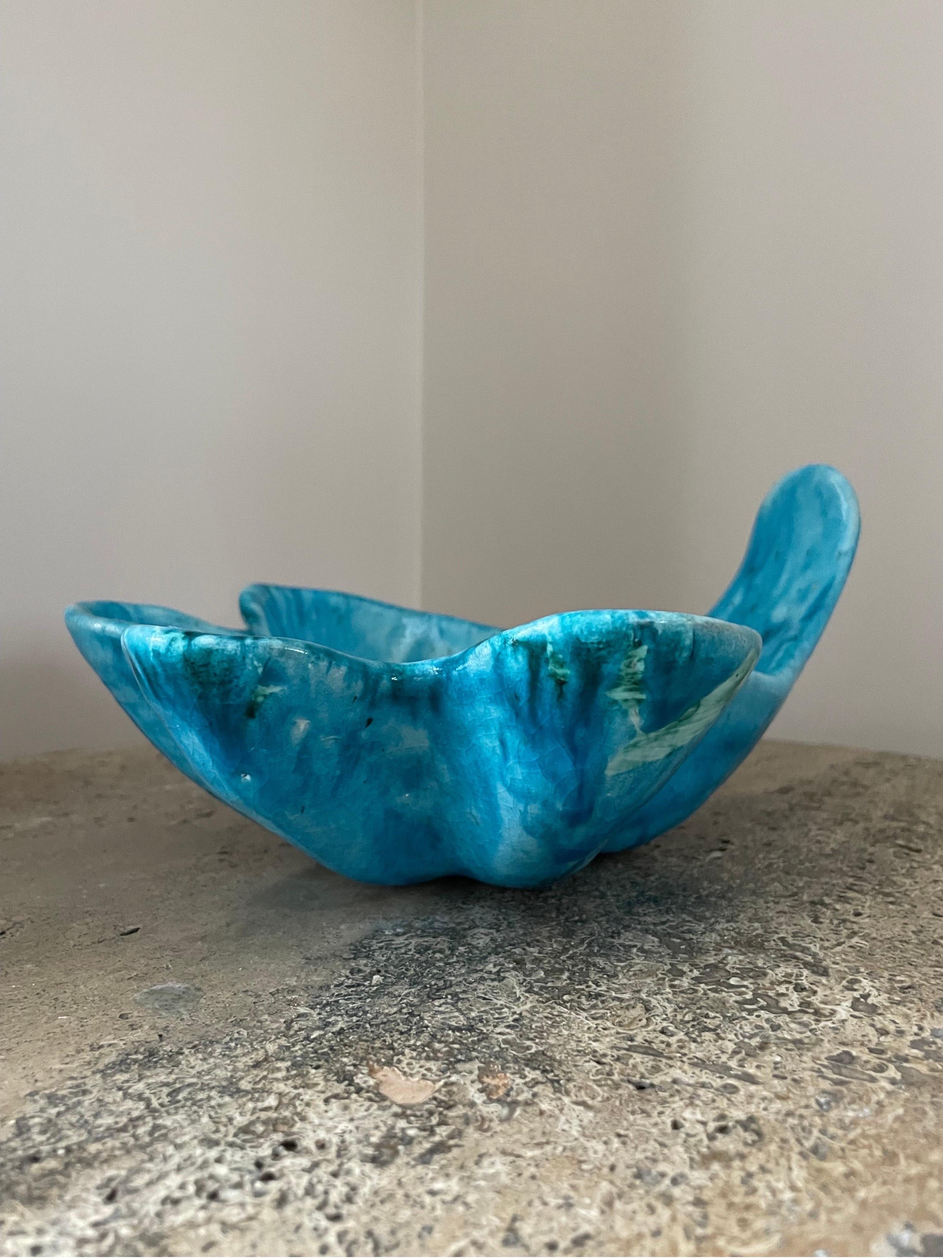 Large Freeform Guido Gambone Bowl, Italy, Ceramic In Good Condition For Sale In St.Petersburg, FL