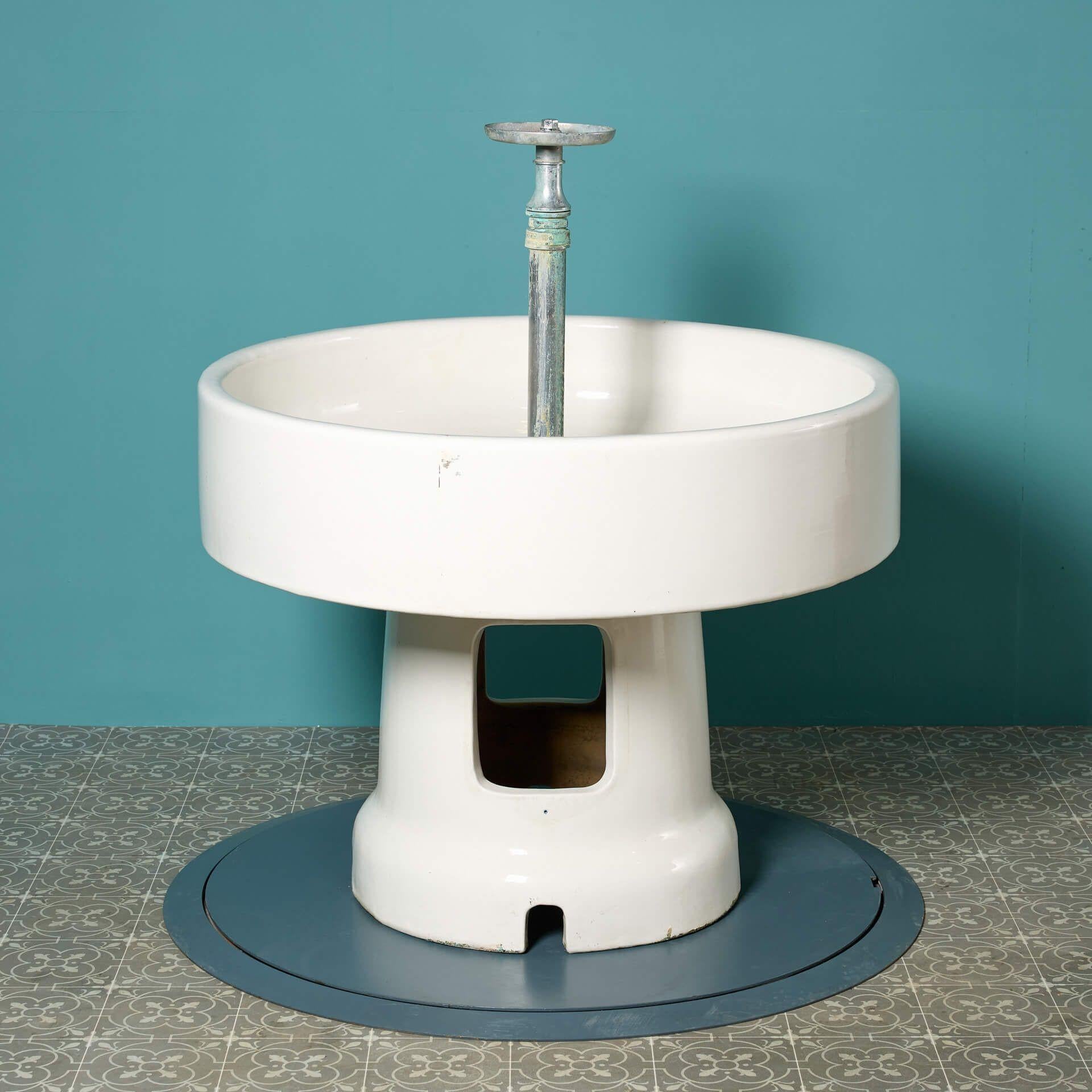 Edwardian Large Freestanding Circular Sink by Royal Doulton For Sale