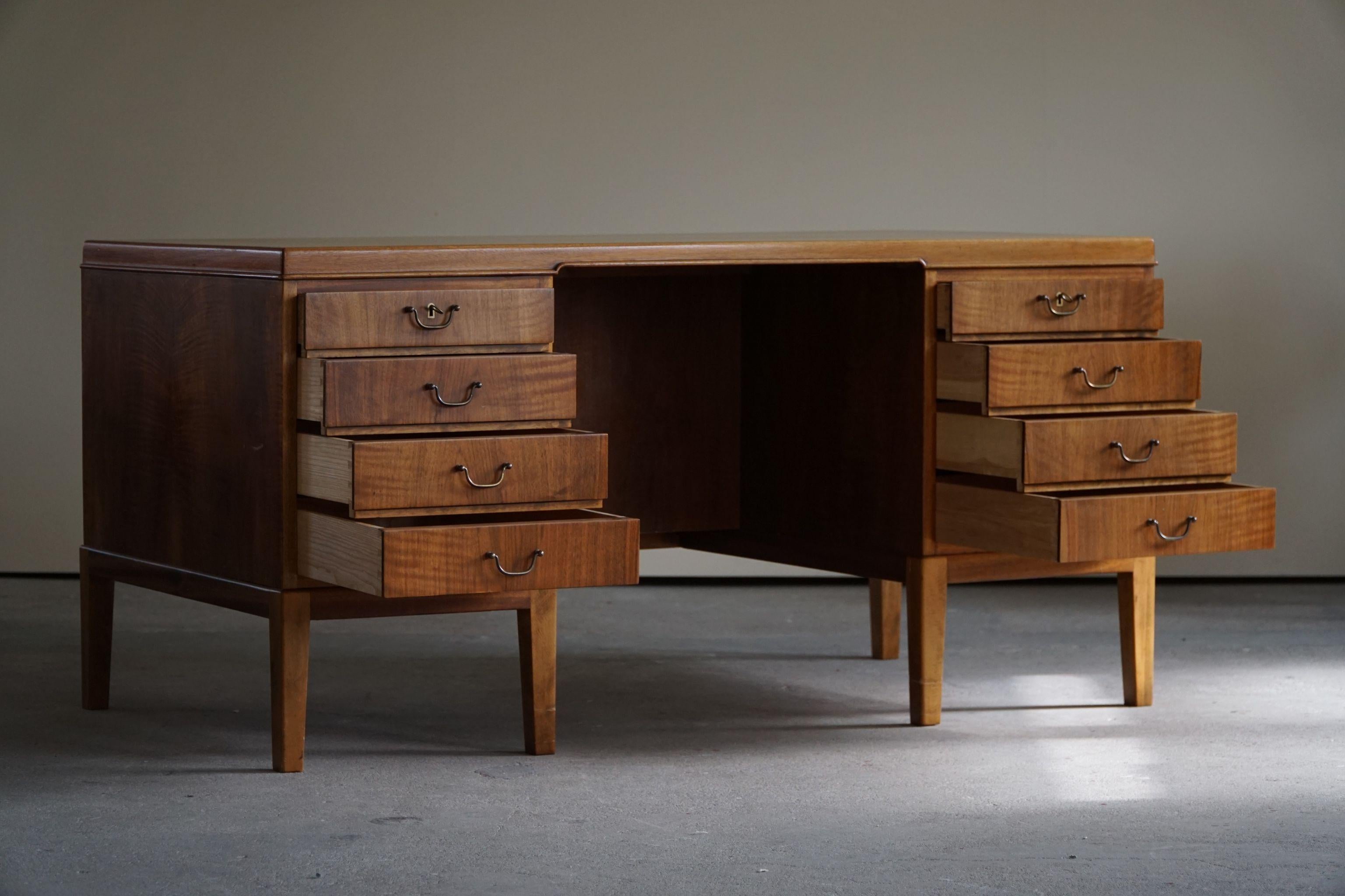 Mid-20th Century Large Freestanding Danish Modern Desk in Walnut, Attributed to Ole Wanscher