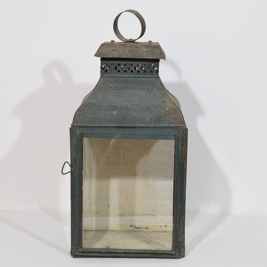 Large French, 18th/19th Century Metal Lantern In Good Condition For Sale In Buisson, FR