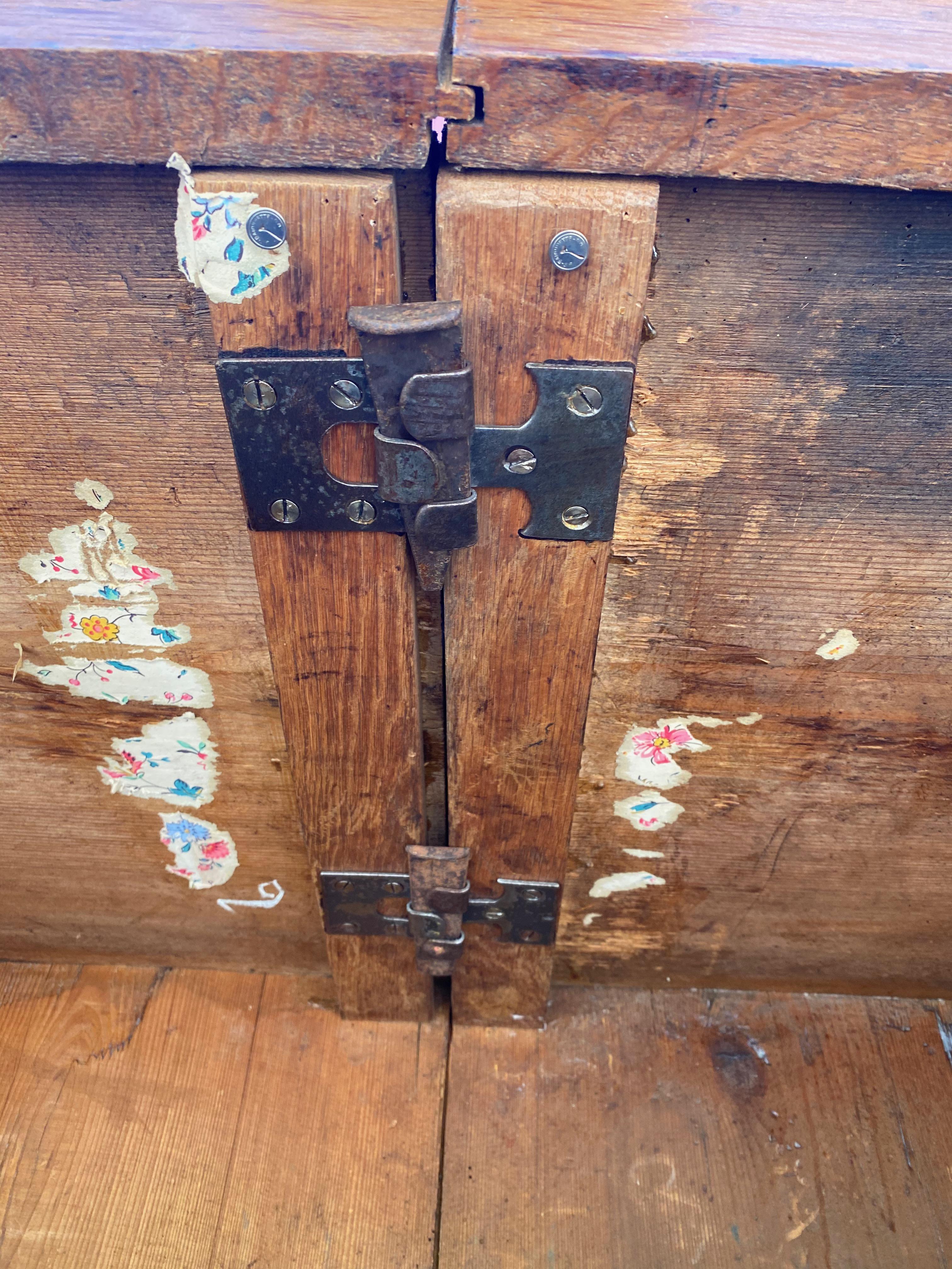 Großer französischer Eichenschrank aus dem 18./19. im Angebot 8