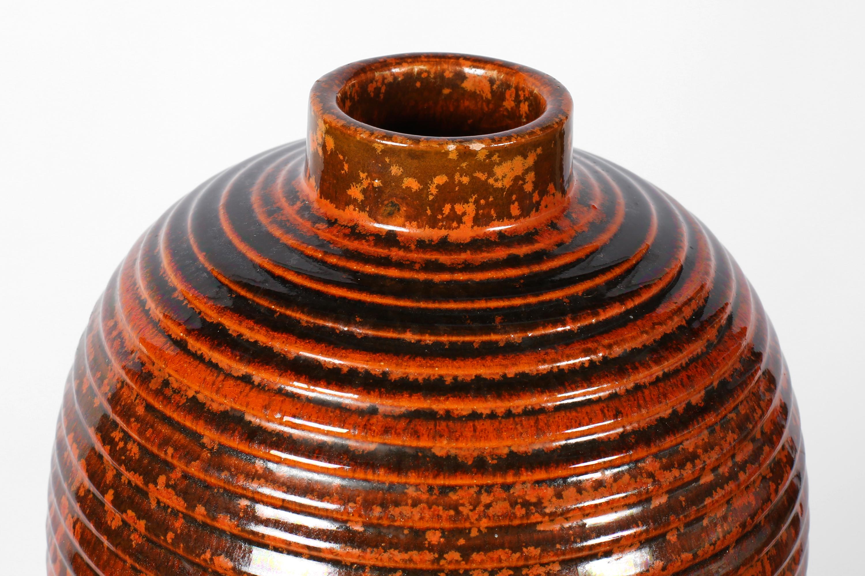 Grande vaso francese Art Deco degli anni '30 in ceramica smaltata color arancio Primavera in vendita 2