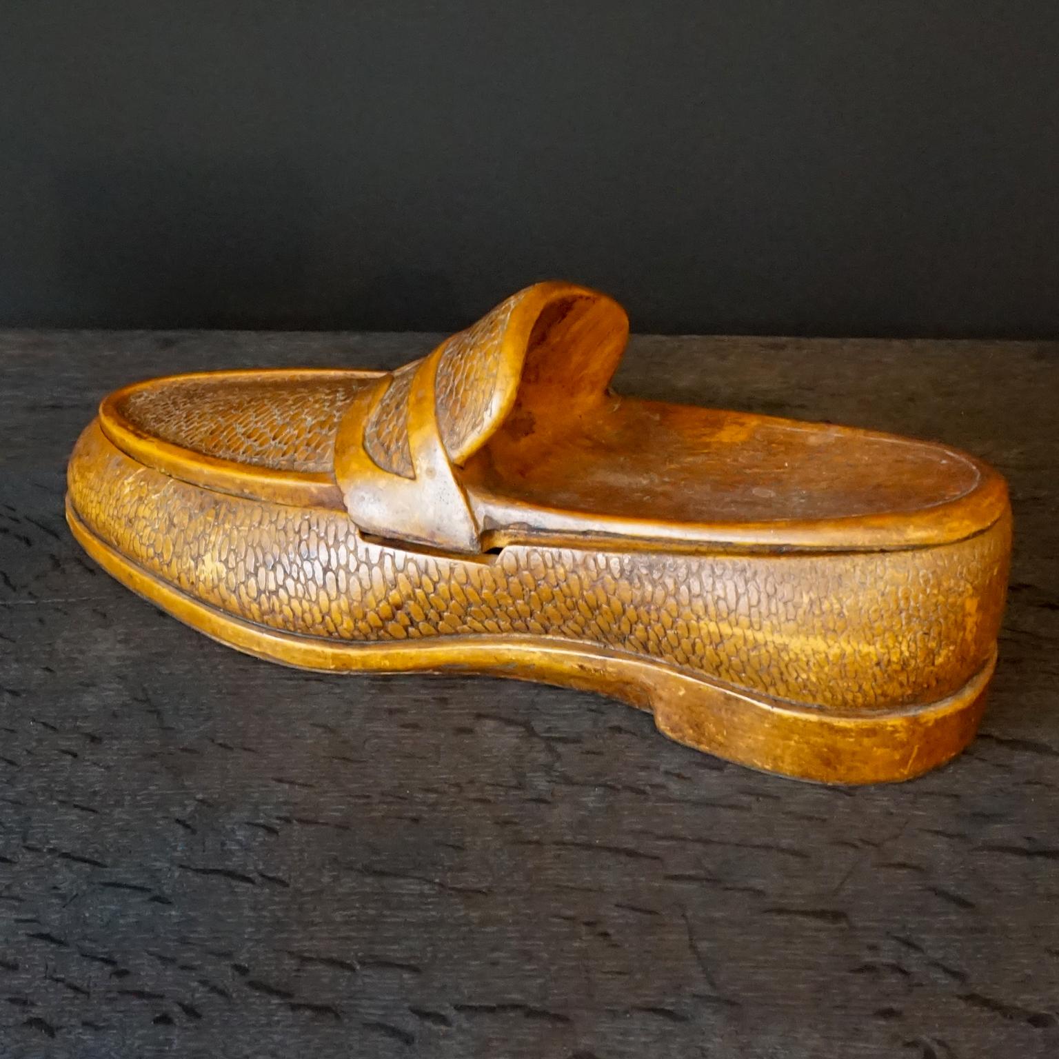 Foam Large French 1950s Fake Wood Penny Loafer with Reptile Design Shoe Shaped Box