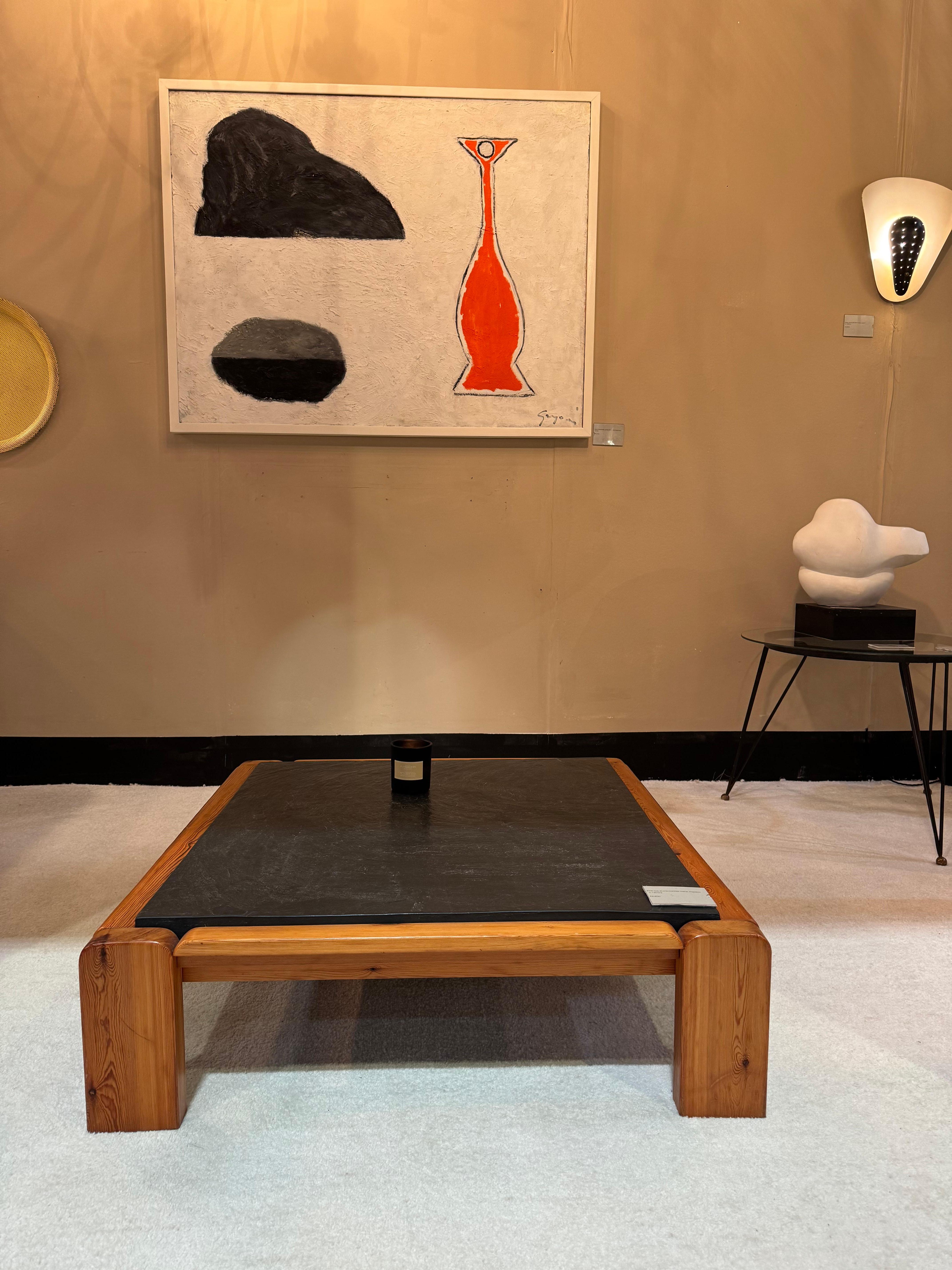 Grande table basse en pin et ardoise des années 1970 en vente 1