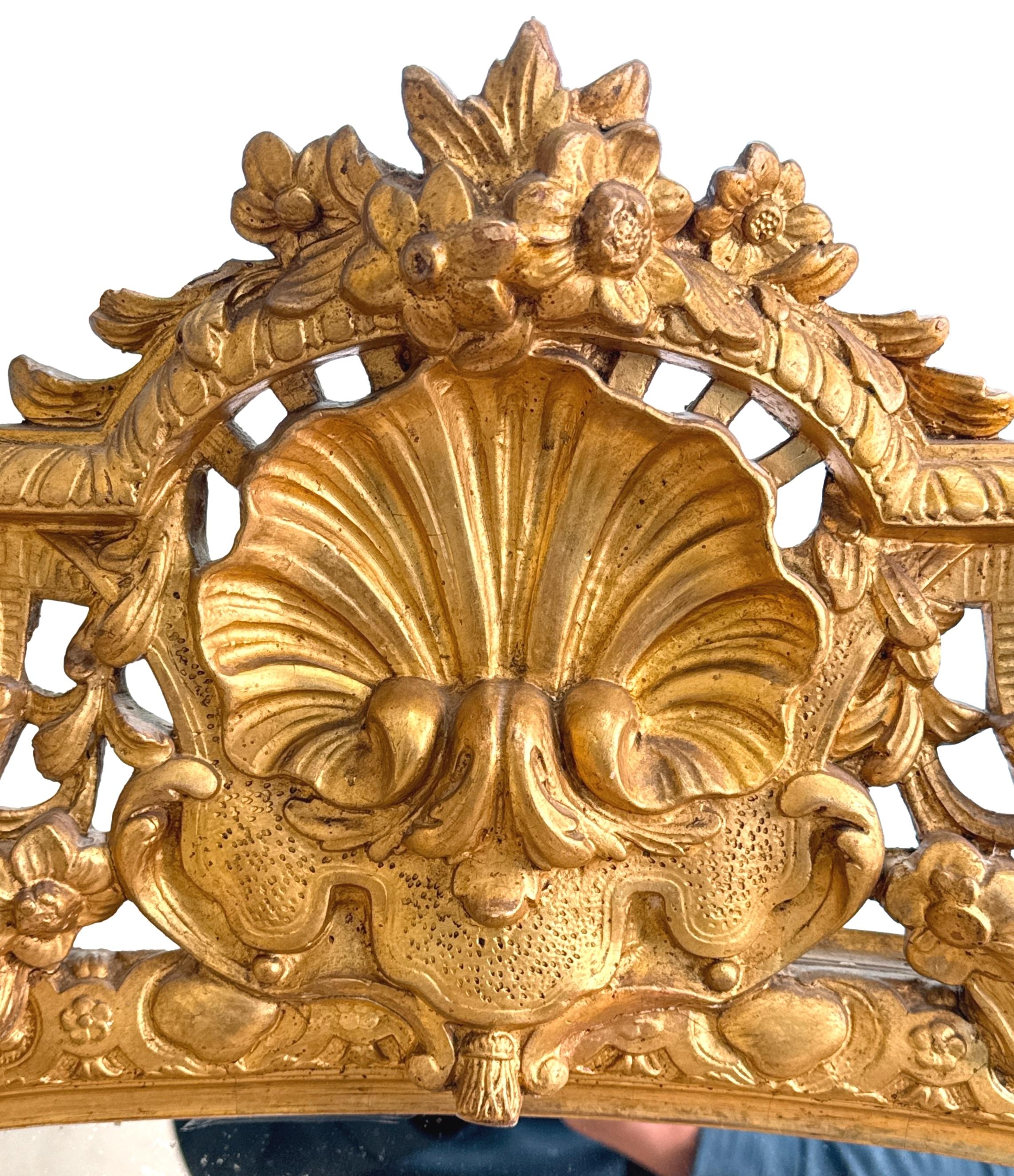Gesso Grand miroir à trumeau français du XIXe siècle à plaque marginale dorée en vente