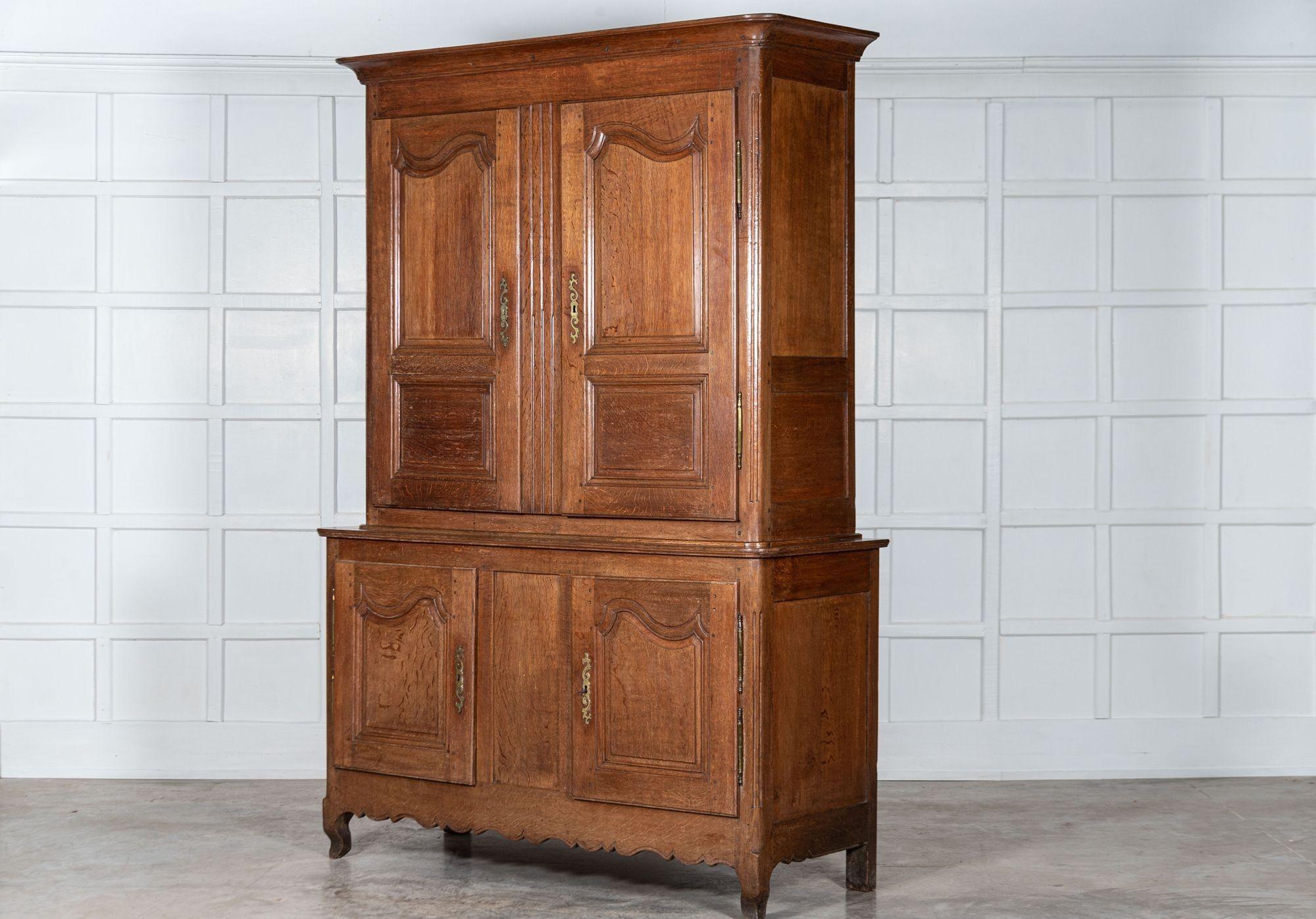 Grande buffet francese del XIX secolo in Oak Deux Corps in vendita 1